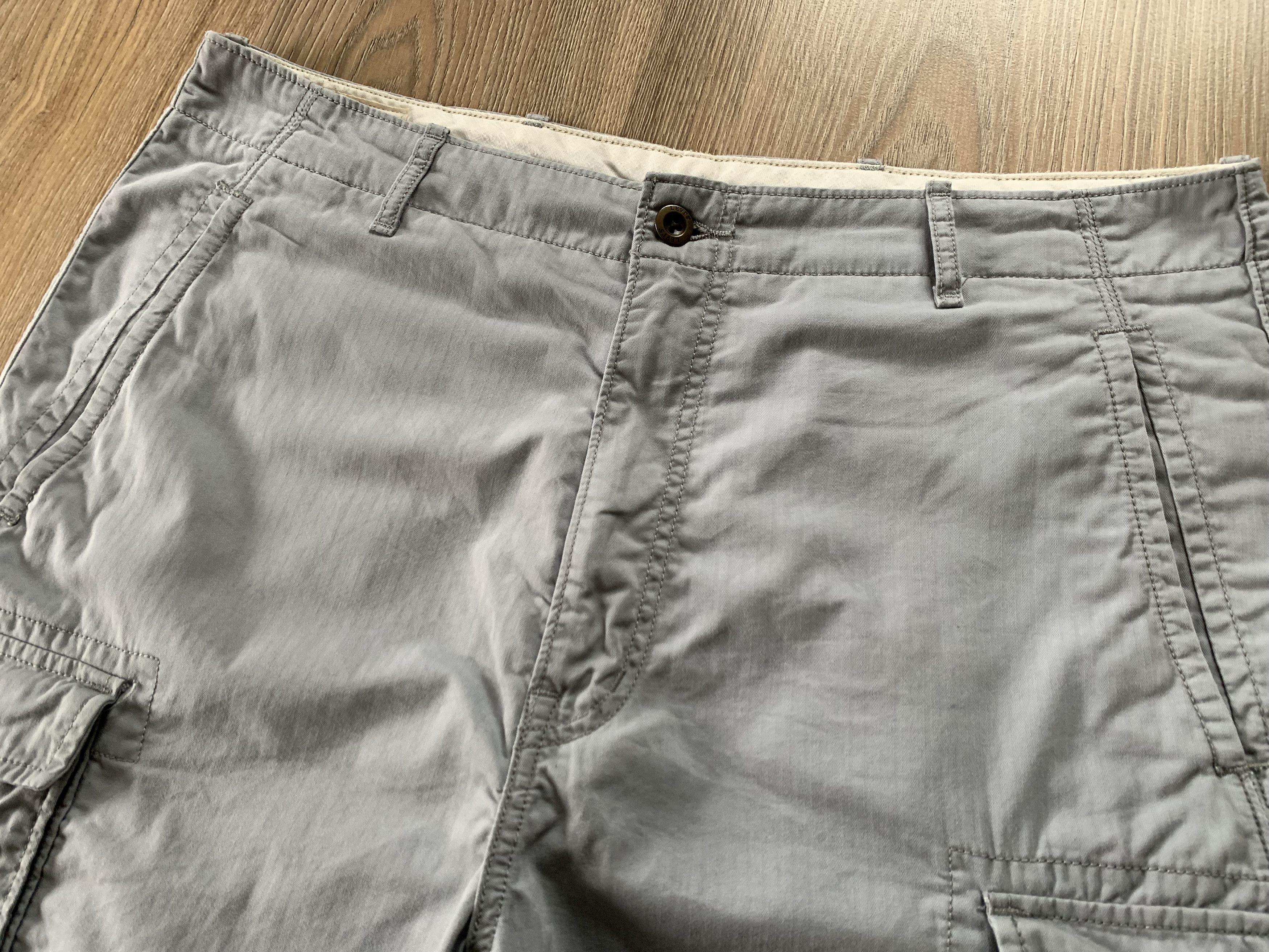 Levi's Levis Light Blue Cargo Shorts Size US 36 / EU 52 - 4 Thumbnail