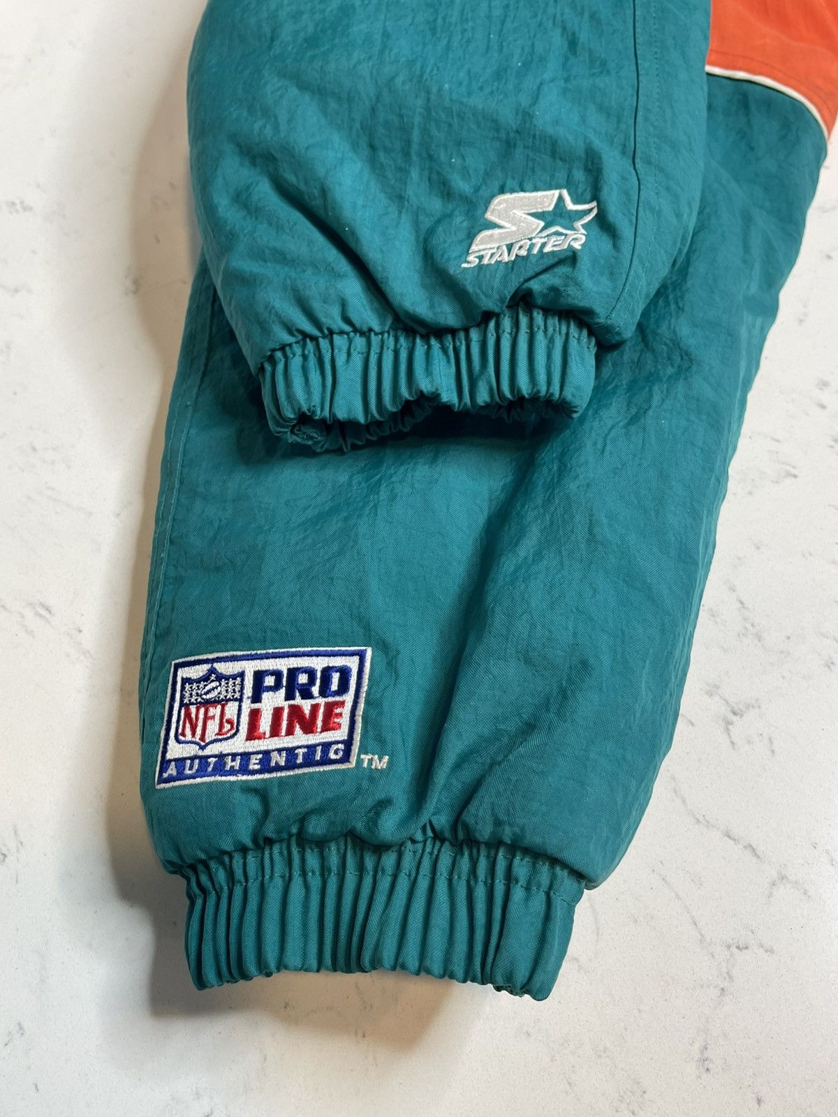 Apex One × Pro Line Miami Dolphins NFL Pro Line Apex One Starter Jacket XL VGC! Size US XL / EU 56 / 4 - 15 Thumbnail
