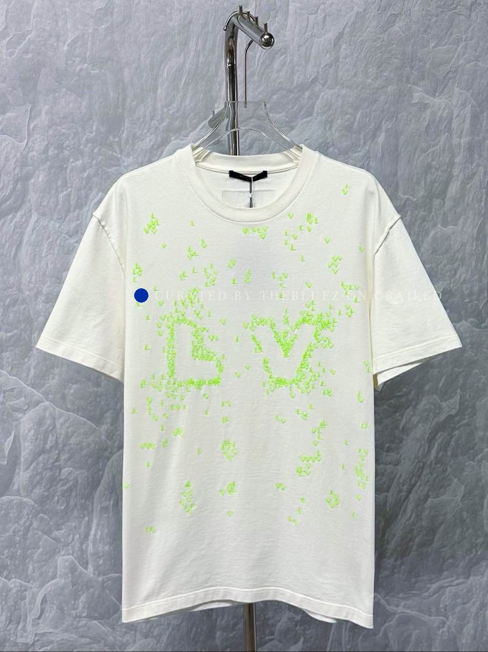 Louis Vuitton LV Spread Embroidery T-Shirt in White Size US XXL / EU 58 / 5 - 1 Preview