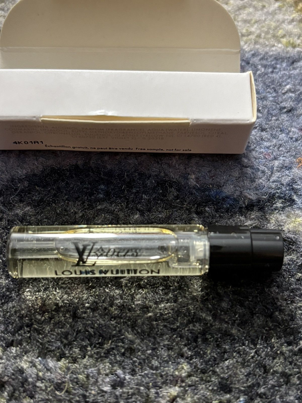 Louis Vuitton Louis Vuitton 2mL Sampler Fragrance Bottle LV Lovers Size ONE SIZE - 2 Thumbnail