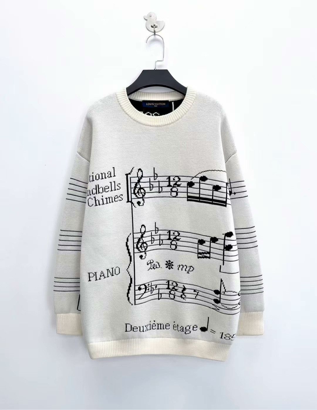 louis vuitton cream knit logo sweater