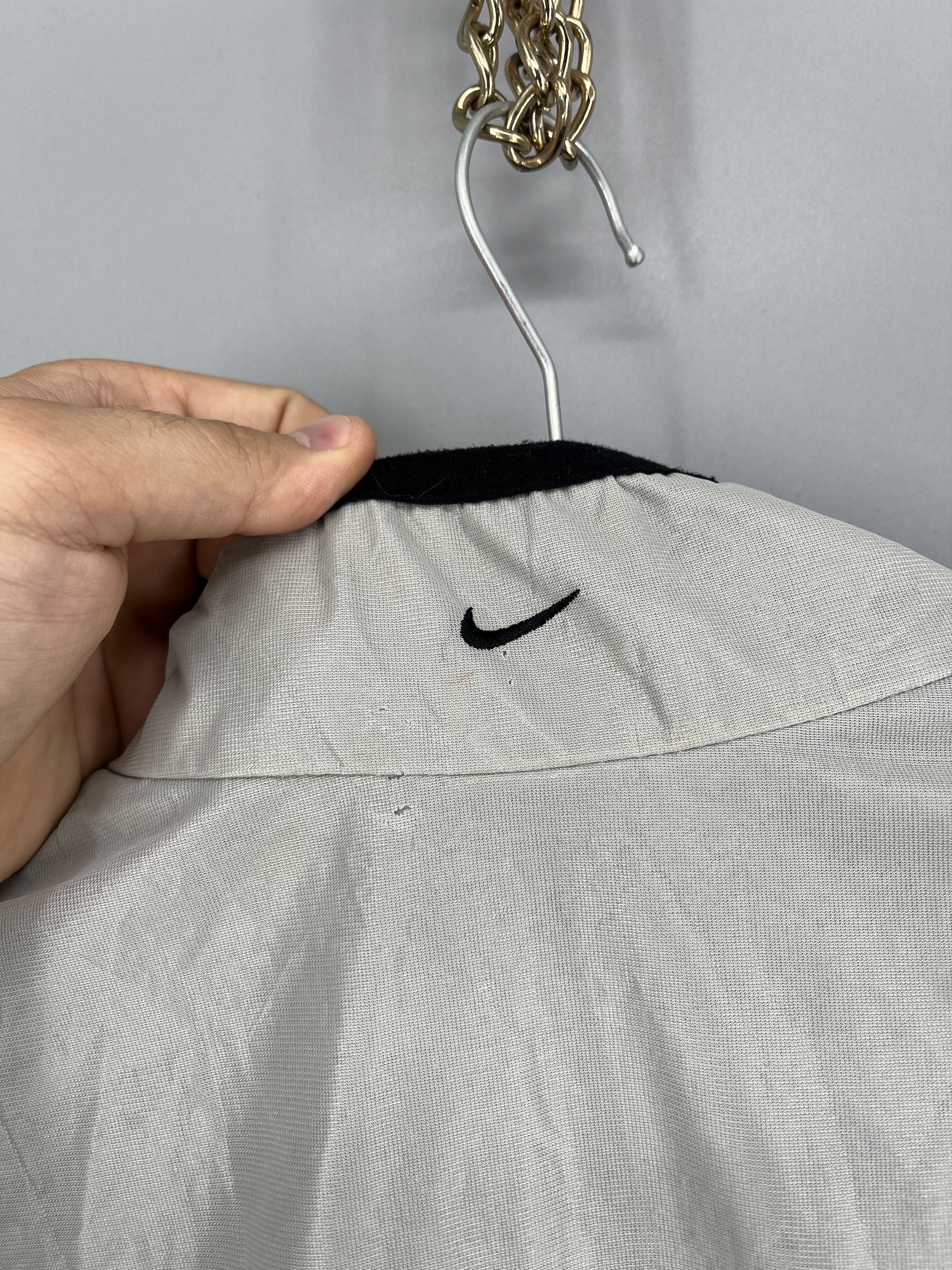 Nike Vintage Nike Pullover Windbreaker Hoodie Grey Size-M Size US M / EU 48-50 / 2 - 15 Thumbnail
