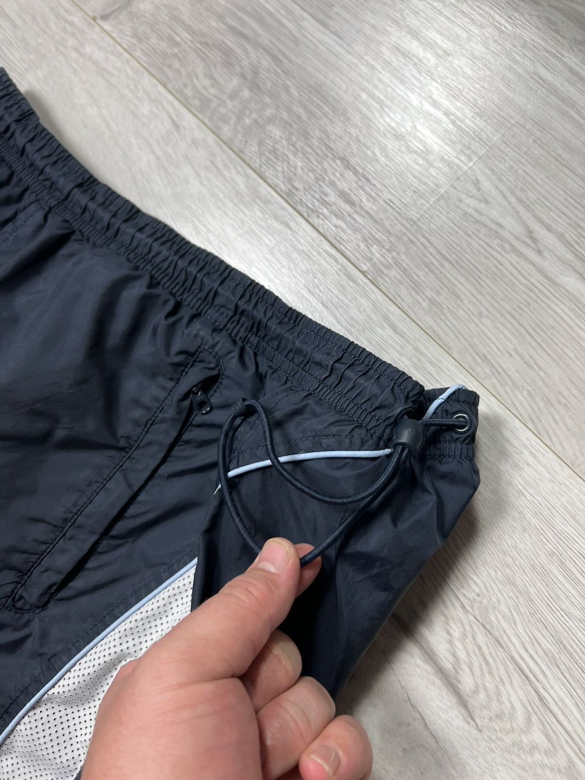 Nike Vintage Nike Swoosh White Track Pants (Sweatpants) Size US 32 / EU 48 - 3 Thumbnail