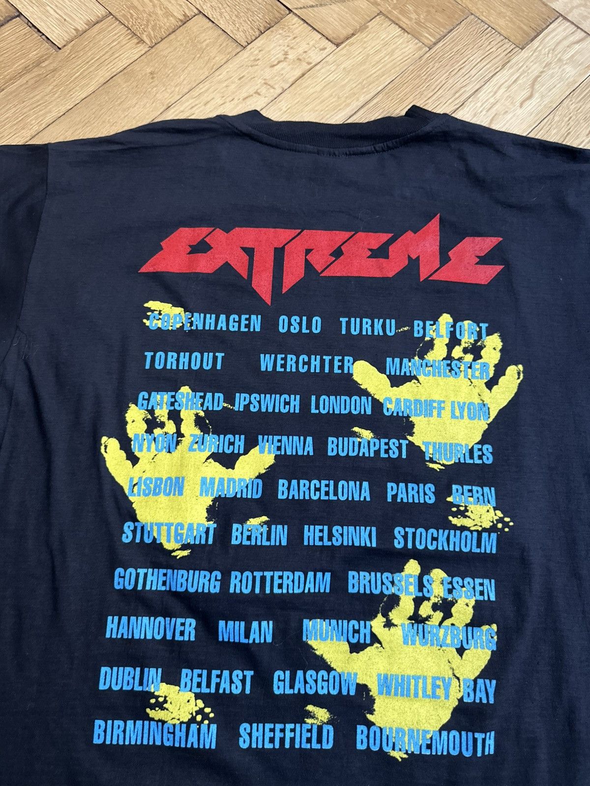 Vintage Extreme Vote Francis Vintage 1992 Rock Band Tour T-Shirt Size US XL / EU 56 / 4 - 8 Thumbnail