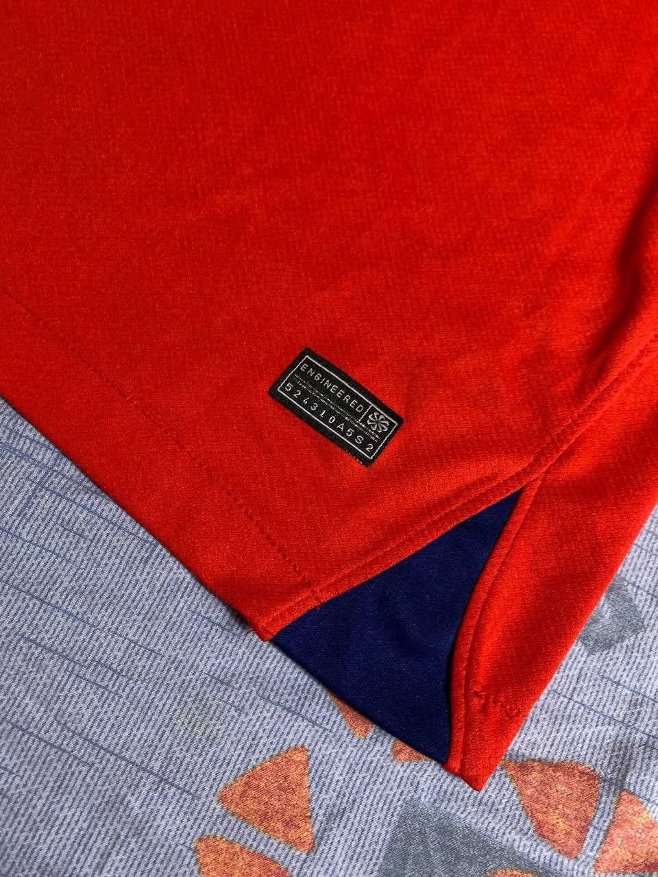 Nike × Vintage 90s Nike Central Swoosh Vintage Y2K Oversized Retro T-Shirt Size US L / EU 52-54 / 3 - 12 Thumbnail