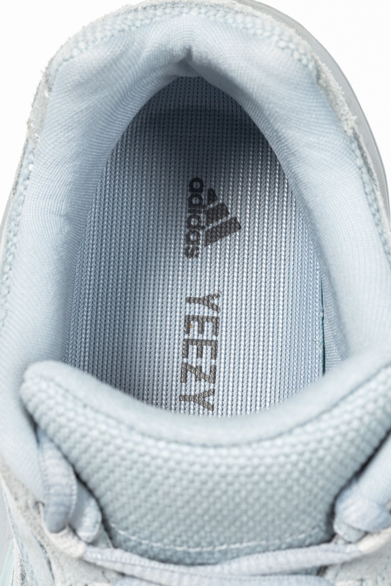 Yeezy Adidas Yeezy Boost 700 V2 Suede & Canvas Sneakers Size US 5 / IT 35 - 9 Thumbnail