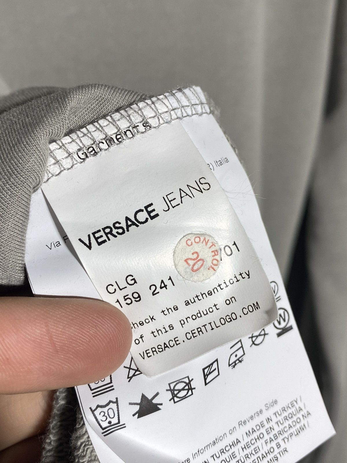 Versace Versace Jeans Crewneck Sweatshirt Grey Size US L / EU 52-54 / 3 - 13 Thumbnail