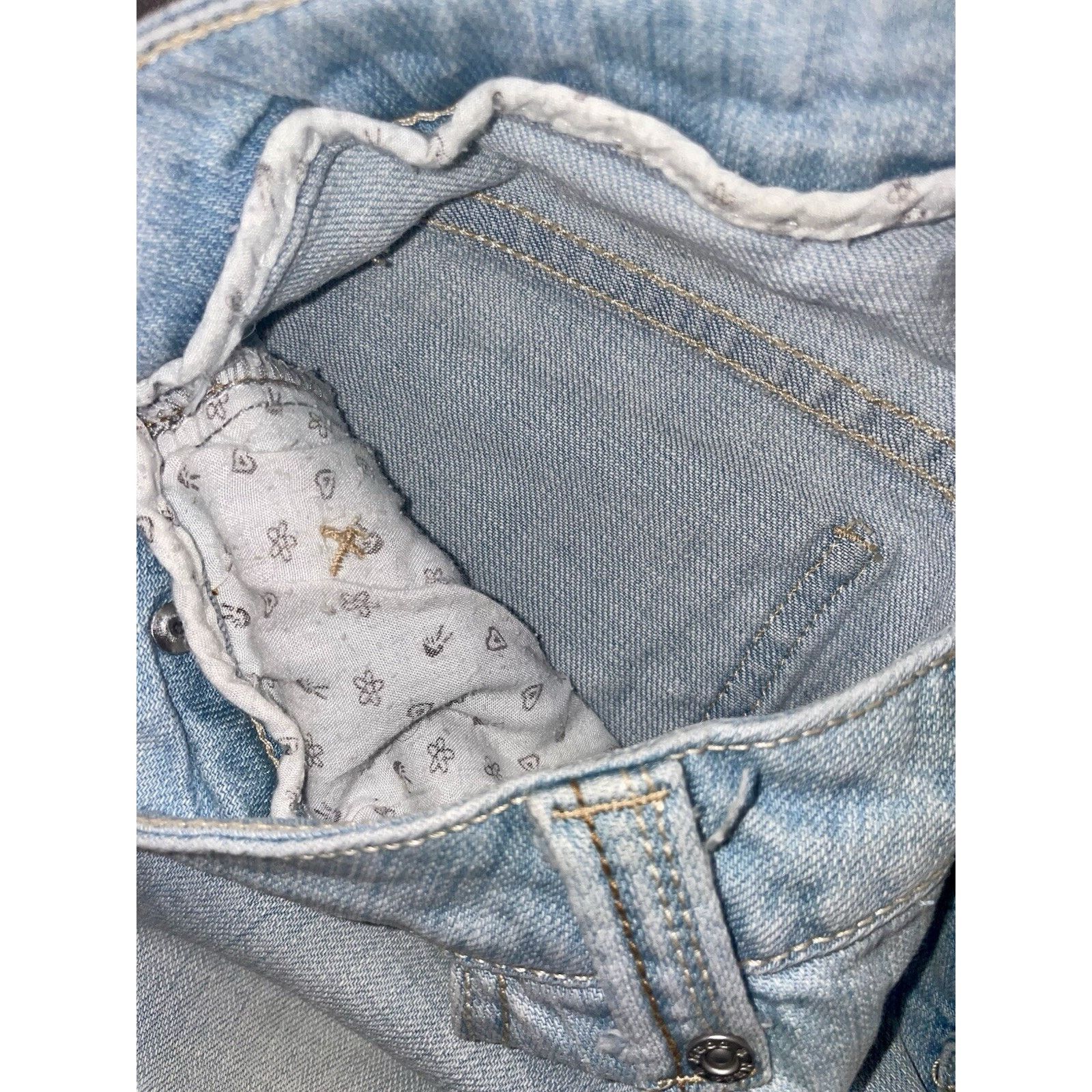 The Unbranded Brand Vintage Y2K Mudd Women’s Low Rise Flare Bottom Jeans Size 5 Size 26" / US 2 / IT 38 - 5 Thumbnail