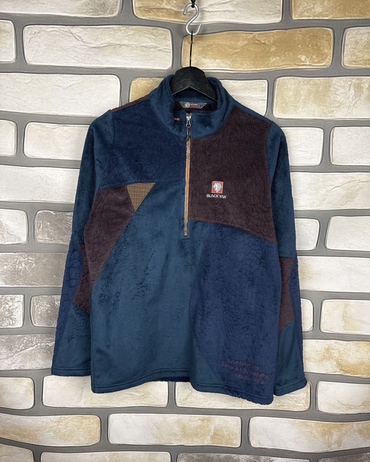 BLACKYAK Very rare black yak hoodie sweater sweatshirt Size M / US 6-8 / IT 42-44 - 1 Thumbnail