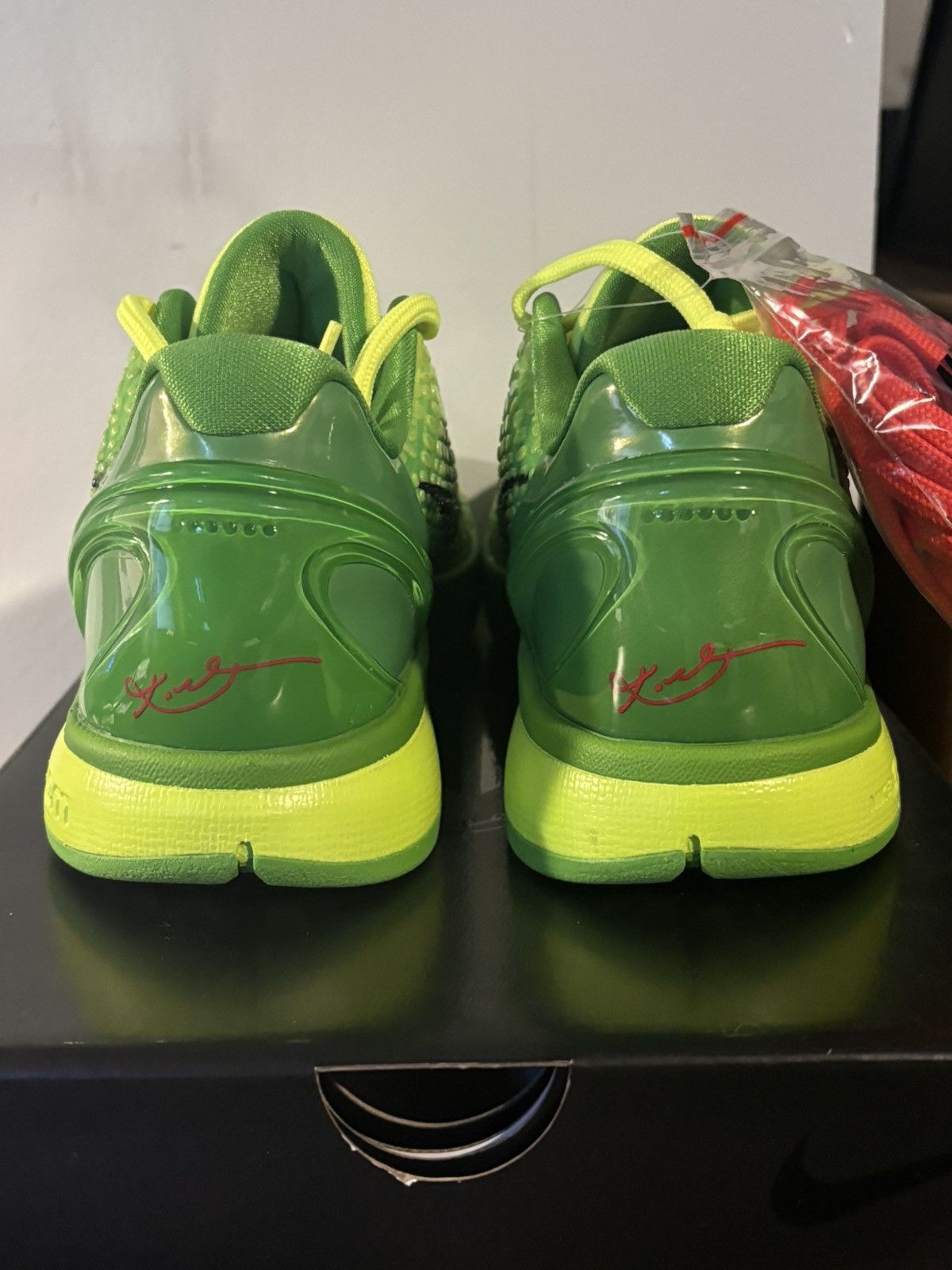 Nike Nike Zoom Kobe VI 6 Protro Grinch 2020 Size 9 M (CW2190-300) Size US 9 / EU 42 - 6 Thumbnail