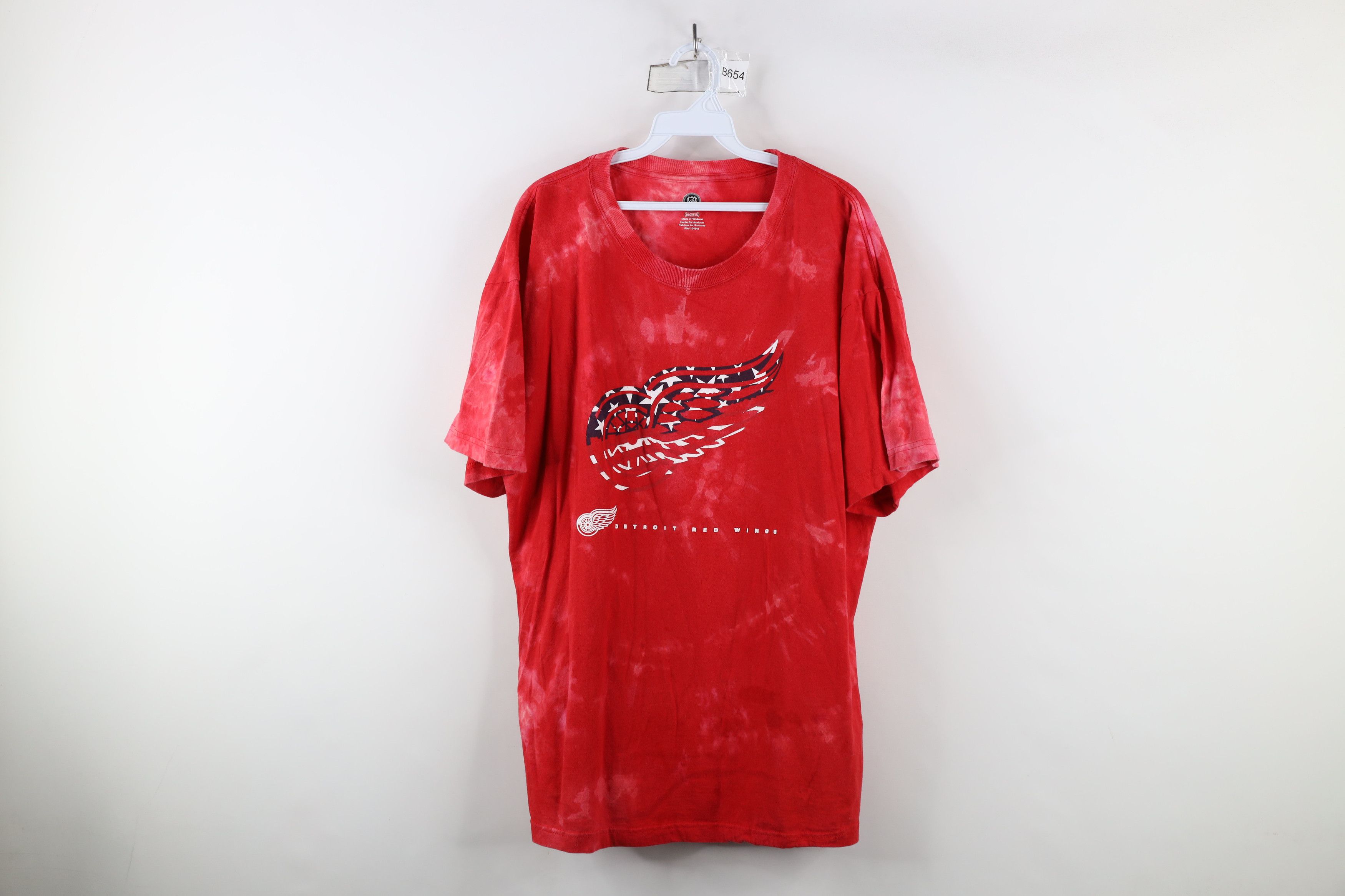 Vintage Vintage NHL Acid Wash Detroit Red Wings Hockey T-Shirt Red Size US XXL / EU 58 / 5 - 1 Thumbnail