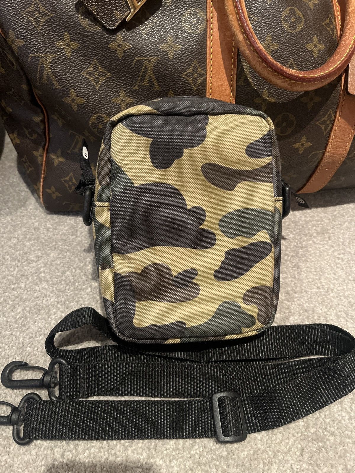 Bape 1st Camo Camera Pouch Size ONE SIZE - 5 Thumbnail