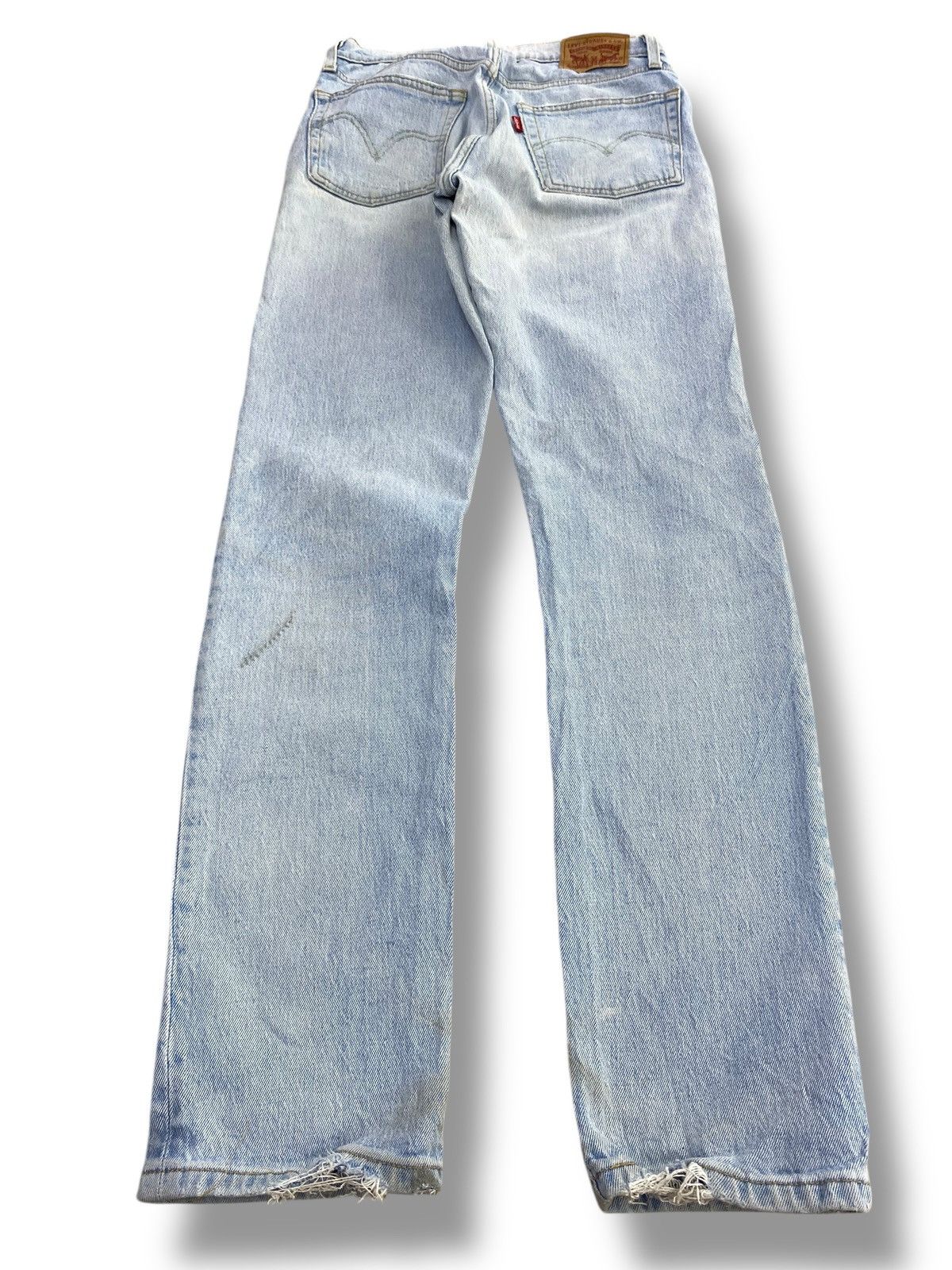 Levi's Vintage Levi’s Blue Light Wash Style Ripped Jeans Size US 26 / EU 42 - 3 Thumbnail