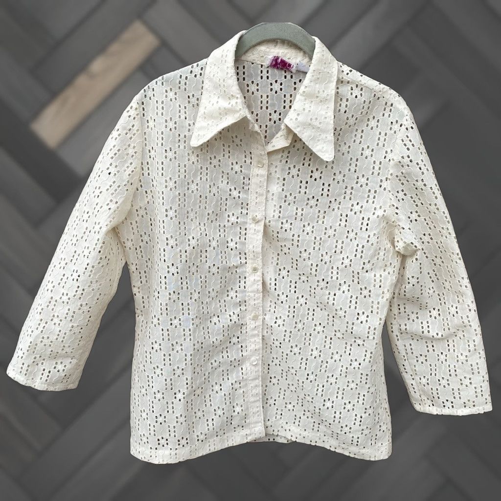 Saks Fifth Avenue VINTAGE Saks Fifth Avenue Eyelet Lace Blouse Mod 14 Shirt 1960s Ivory/Off-White Womens Size XL / US 12-14 / IT 48-50 - 1 Thumbnail