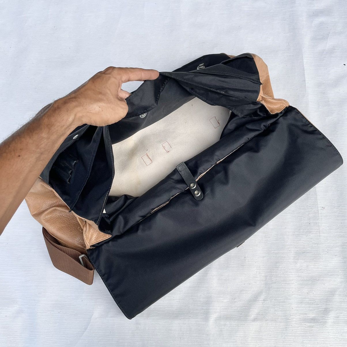Designer × Japanese Brand BASARA TYO Basic Satisfaction Radical Oversized/Messenger Size ONE SIZE - 8 Thumbnail