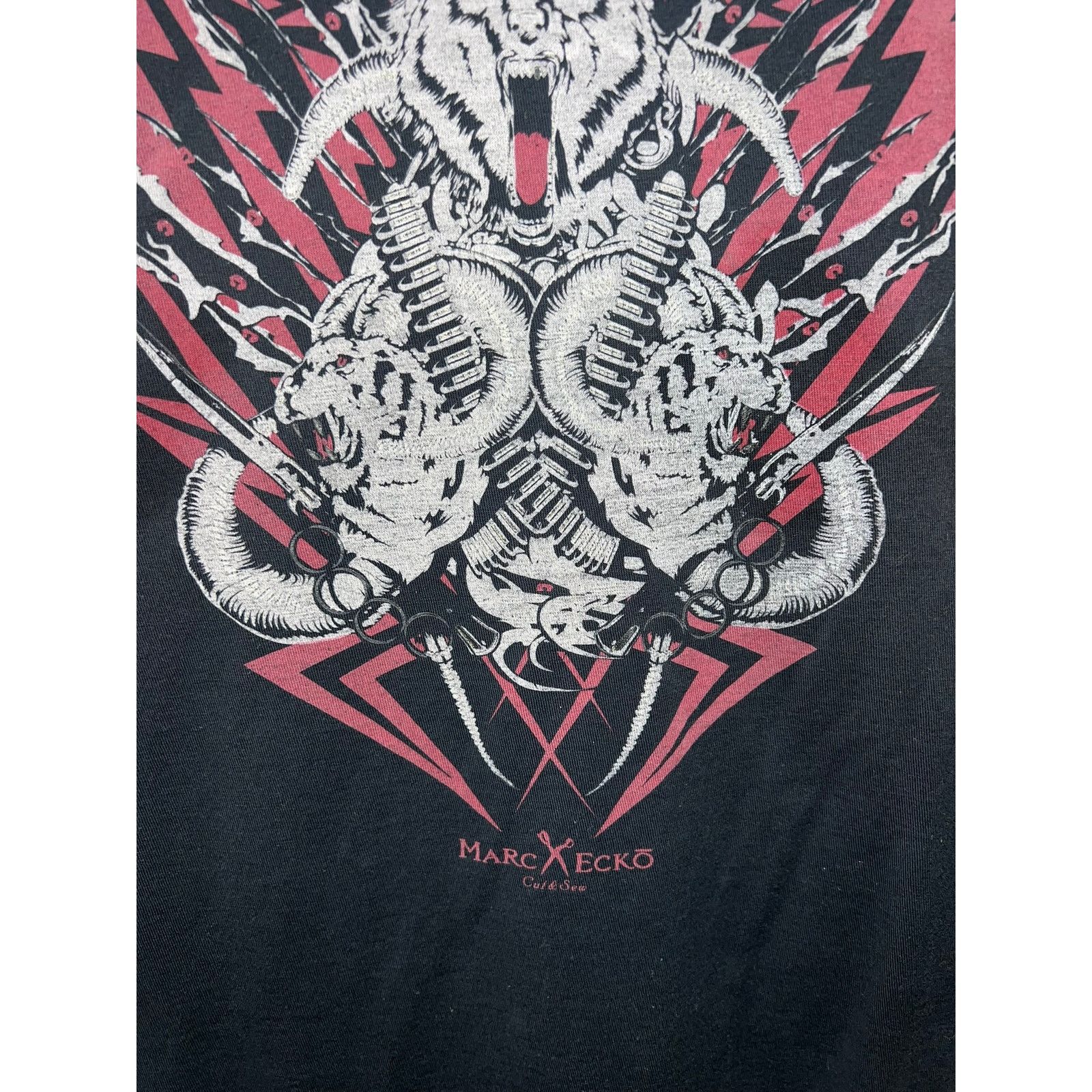 Marc Ecko Y2K Marc Ecko Shirt Cut & Sew Tiger Graphic Black Tee 2XL Size US XXL / EU 58 / 5 - 4 Thumbnail