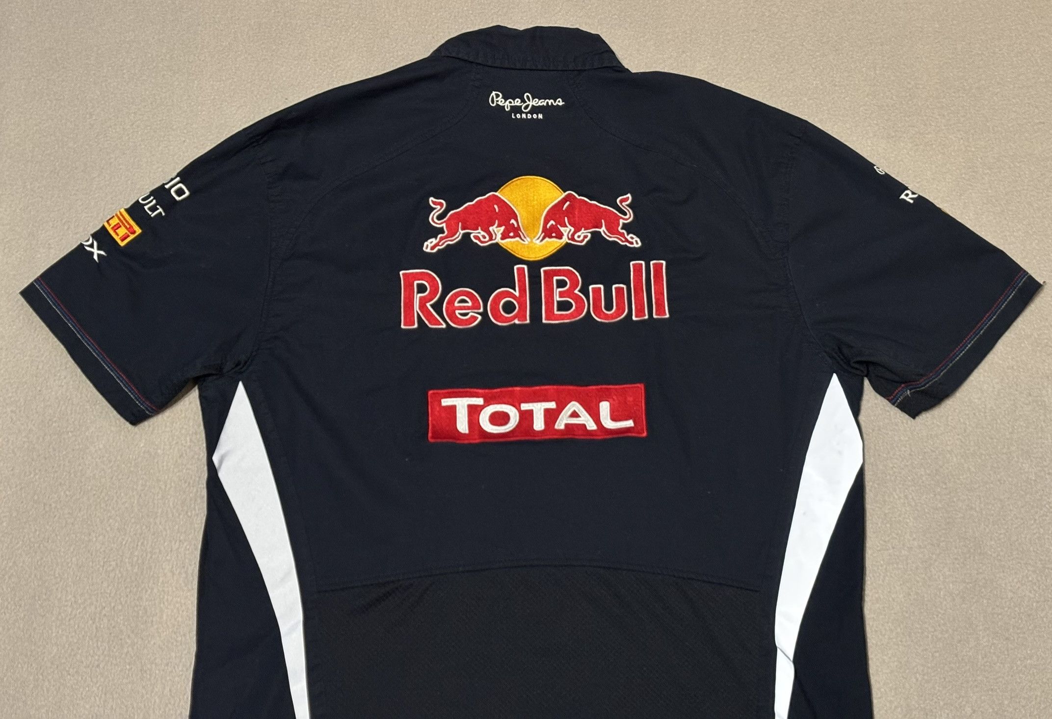 Infiniti Red Bull Racing x Pepe Jeans 2015 Shirt Size L