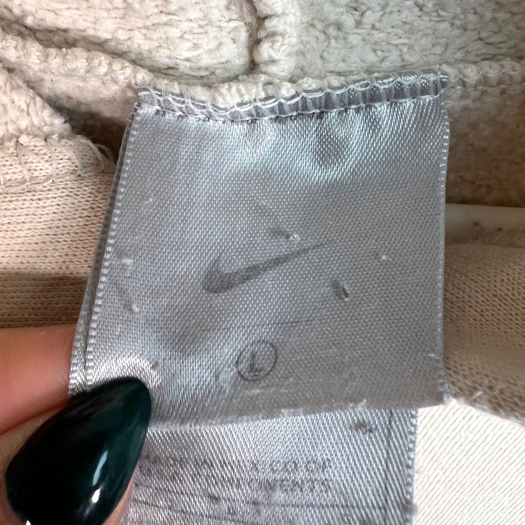 Nike Nike Hoodie Mens Large Pullover Ivory White Tonal Center Swoosh Sweatshirt Sportswear Fleece Crew Neck Hooded Size US L / EU 52-54 / 3 - 3 Thumbnail