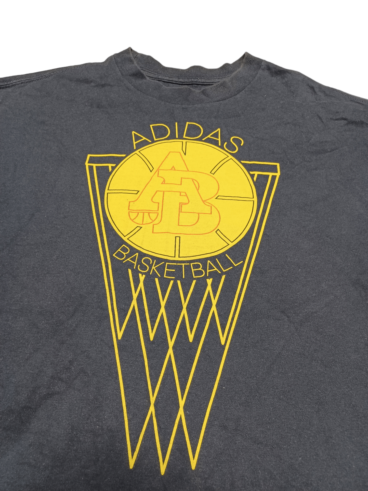 Adidas ADIDAS BASKETBALL BIGLOGO 2009 RARE VINTAGE NBA TEE Size US L / EU 52-54 / 3 - 3 Thumbnail
