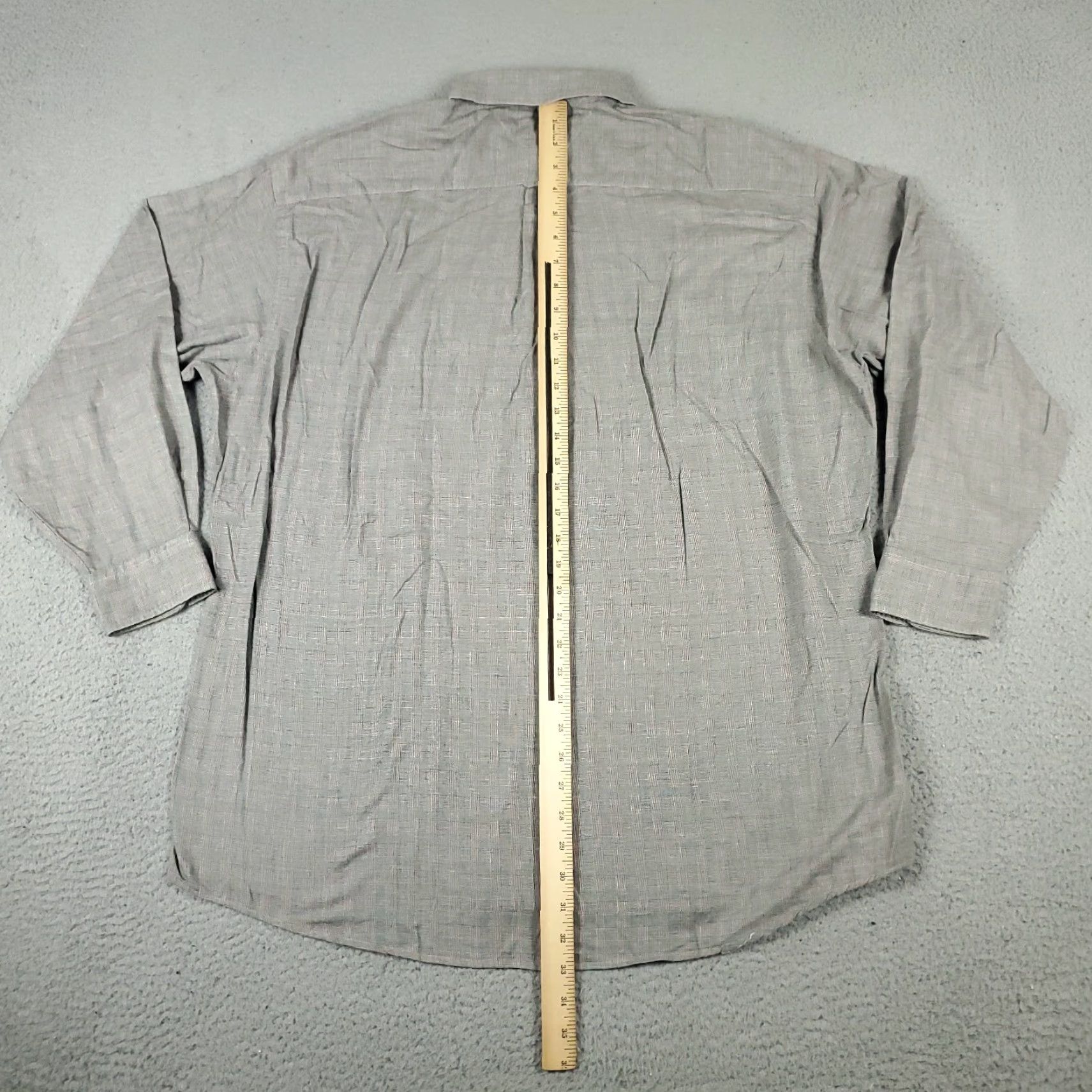 Tommy Hilfiger VINTAGE Tommy Hilfiger Dress Shirt Men's 16.5 Gray Plaid Button-Down Long Sleeve - 100% Cotton, Regular Fit, Classic American Style Mens Size 42R - 3 Thumbnail