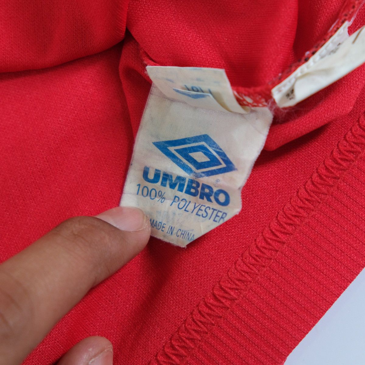 Umbro × Vintage Vintage Manchester United 1998 Home Umbro Football Jersey Size US L / EU 52-54 / 3 - 10 Thumbnail