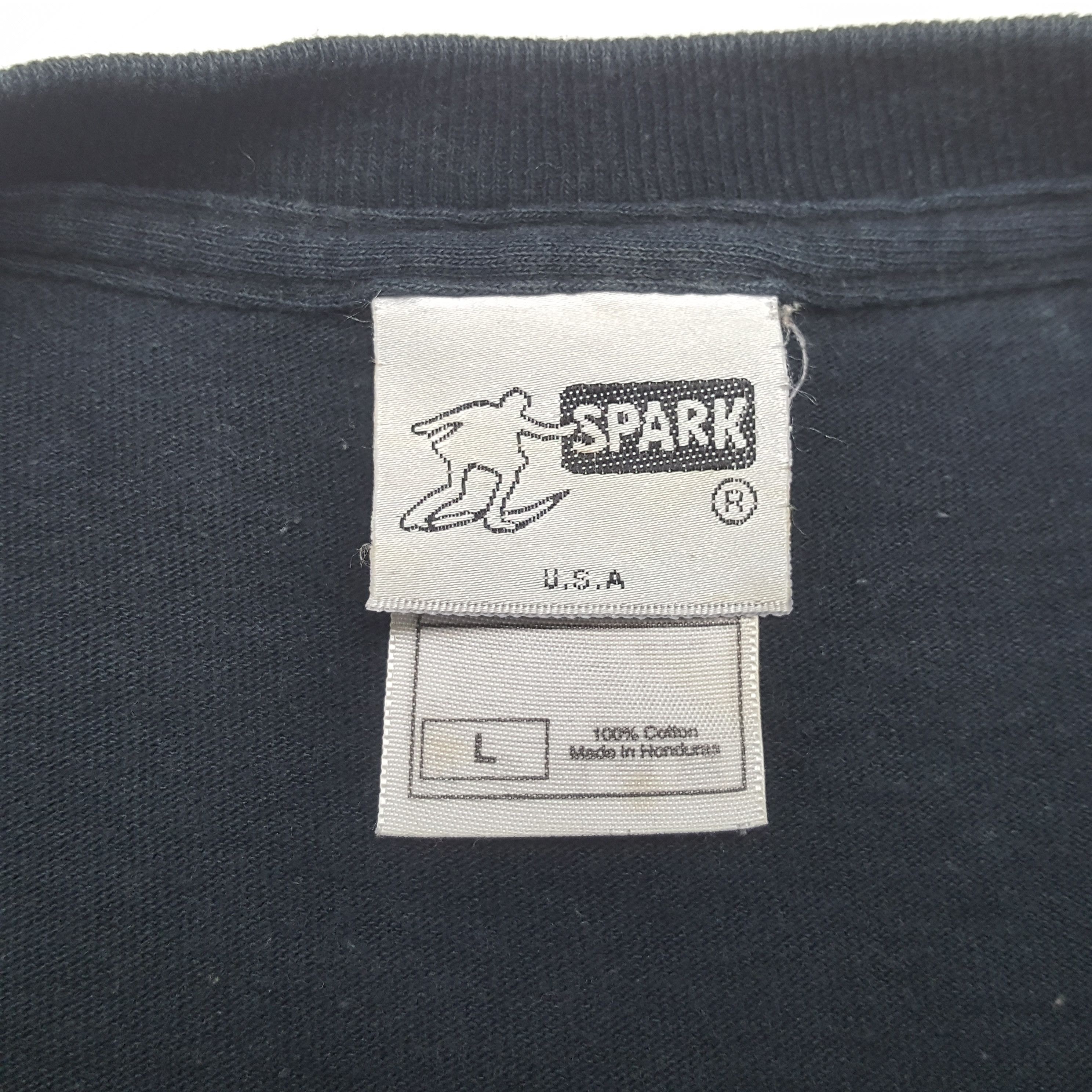 Vintage Spark Streetwear Skateboard Style Tshirt RR25 Size US L / EU 52-54 / 3 - 5 Thumbnail