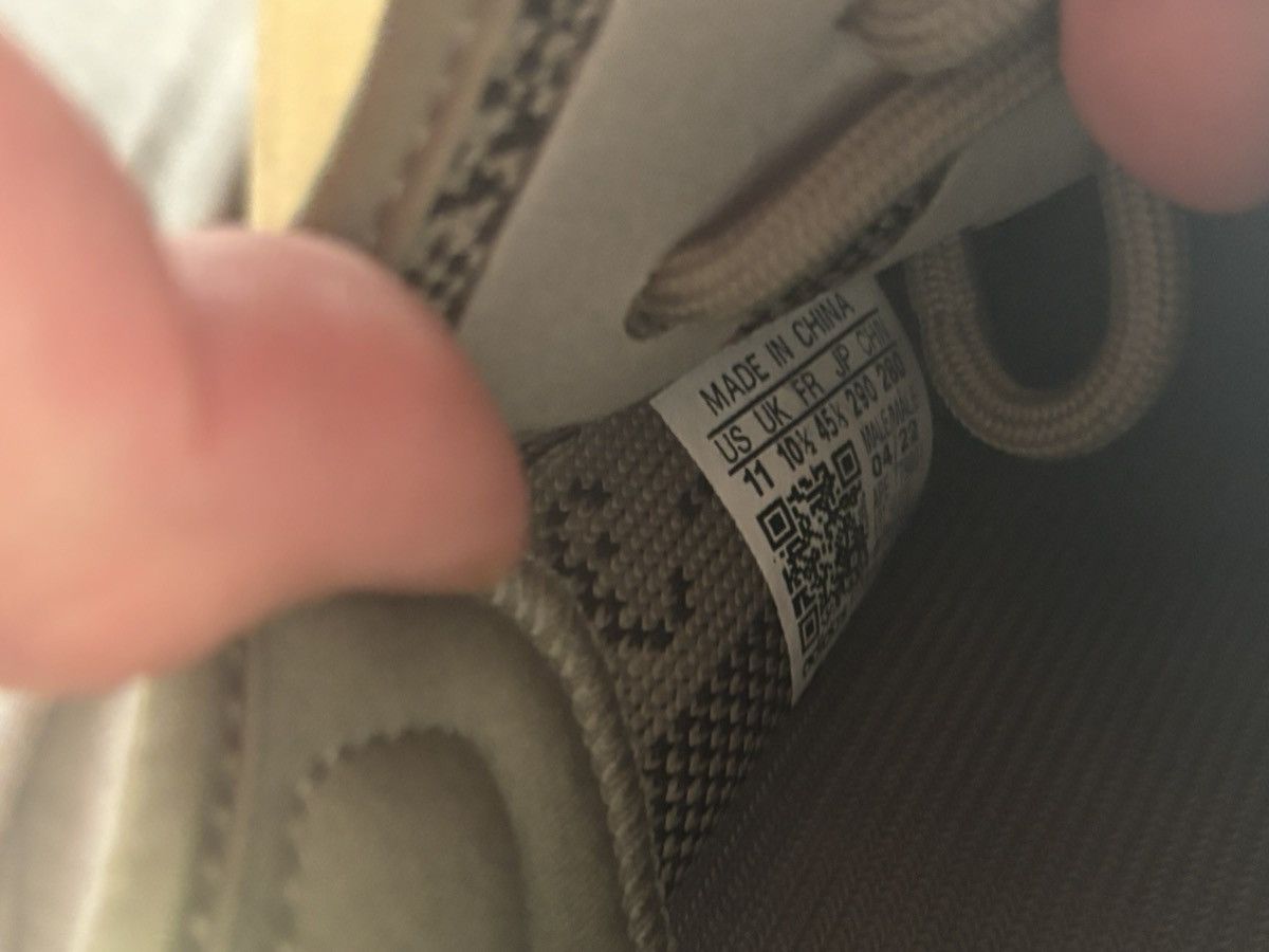 Yeezy Yeezy 350 Beige Size US 11 / EU 44 - 4 Thumbnail