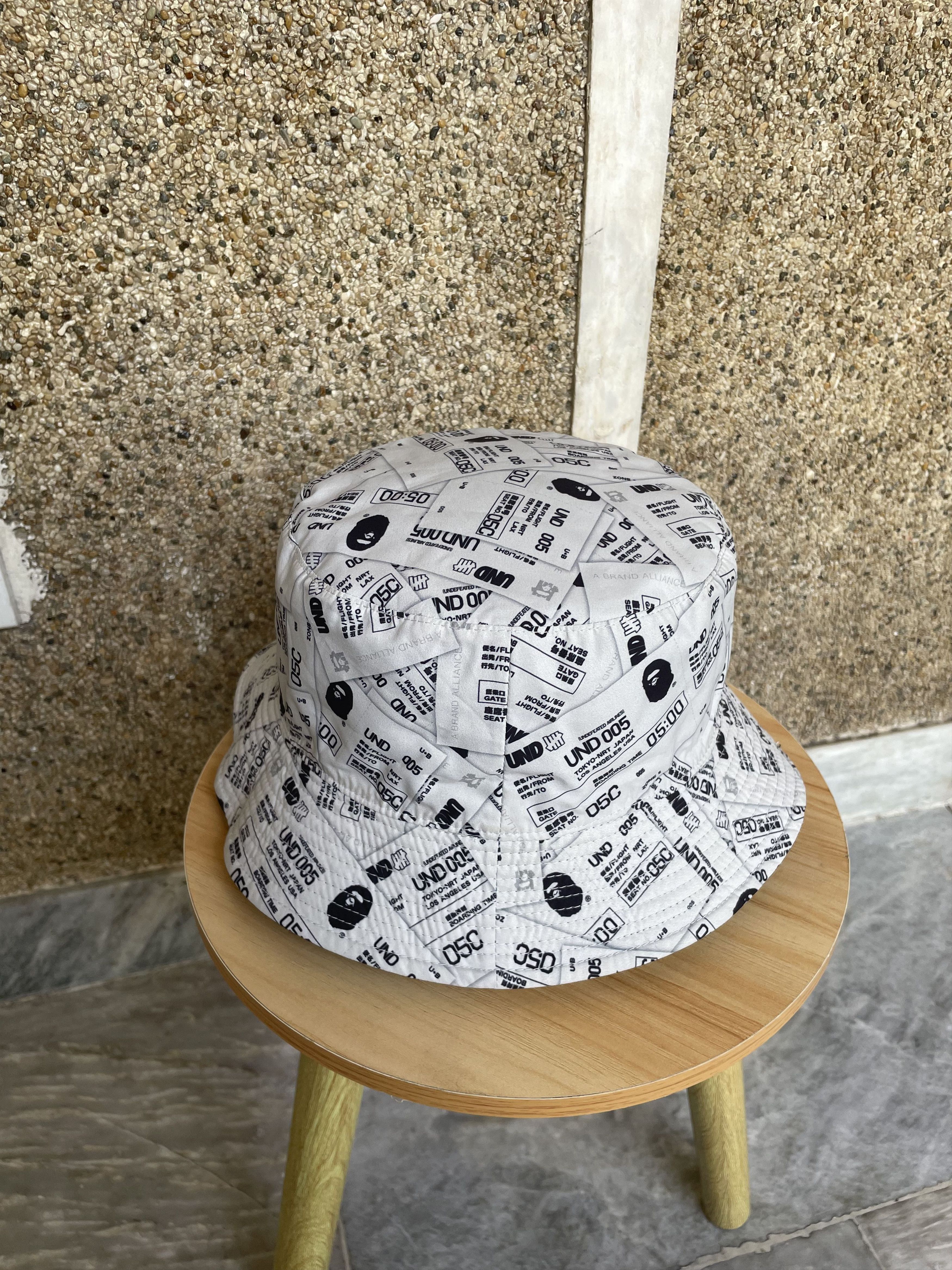 Bape × Undefeated BAPE x UNDEFEATED COLOR CAMO FLANNEL BUCKET HAT REVERSIBLE Size ONE SIZE - 12 Thumbnail