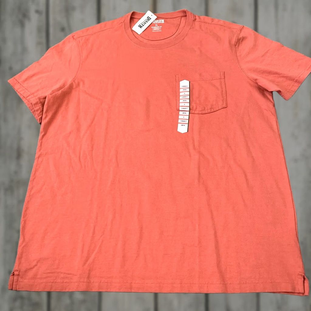 Duluth Trading Company Duluth Trading Longtail Pocket T-Shirt Mens XL Red 100% Cotton Short Sleeve Crew Neck Easy Care Pocketed All Seasons Regular Fit Tee Size US XL / EU 56 / 4 - 1 Thumbnail