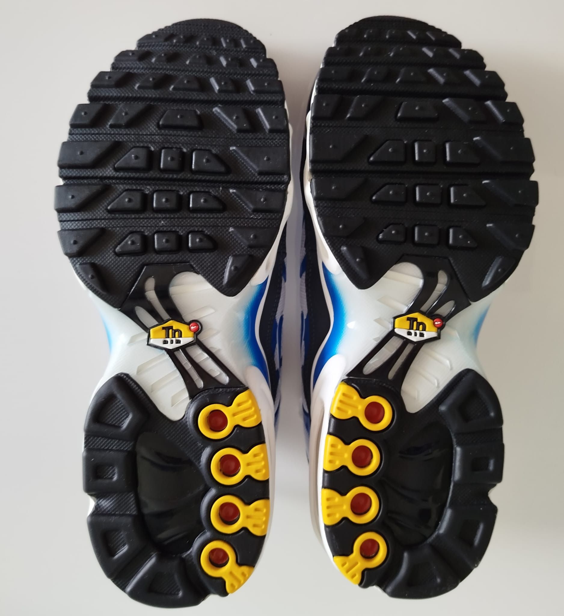 Nike Nike Air Max Plus Thunder Blue Photo Blue (GS) CD0609-409 Size US 6.5 / IT 36.5 - 3 Thumbnail