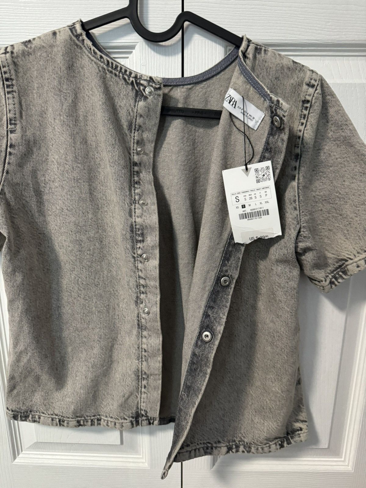Zara Grey acid wash denim button down blouse Zara brand new Size S / US 4 / IT 40 - 2 Thumbnail