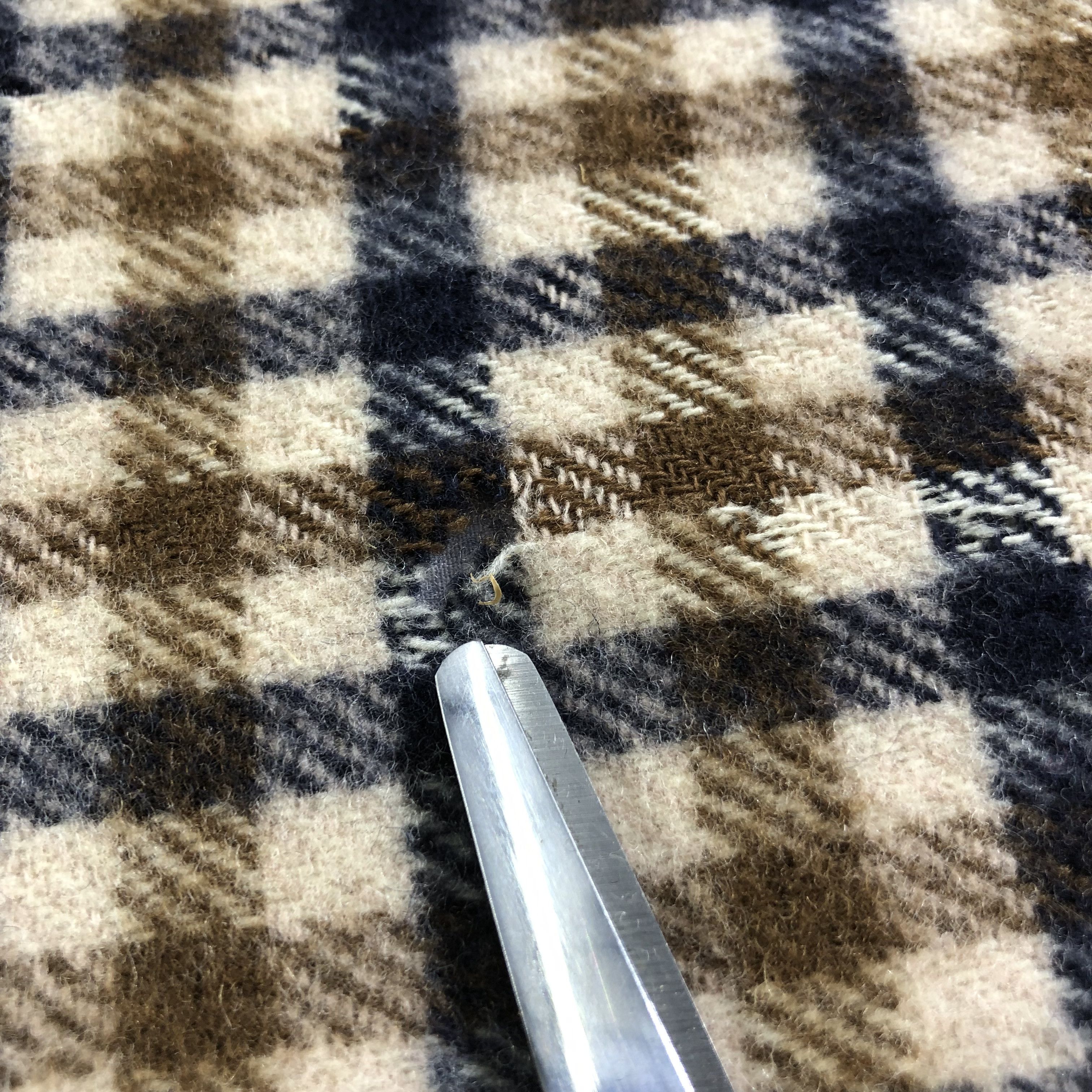 Aquascutum Aquascutum Gingham Wool Scarf Muffler Neckwear V2246 Size ONE SIZE - 10 Thumbnail