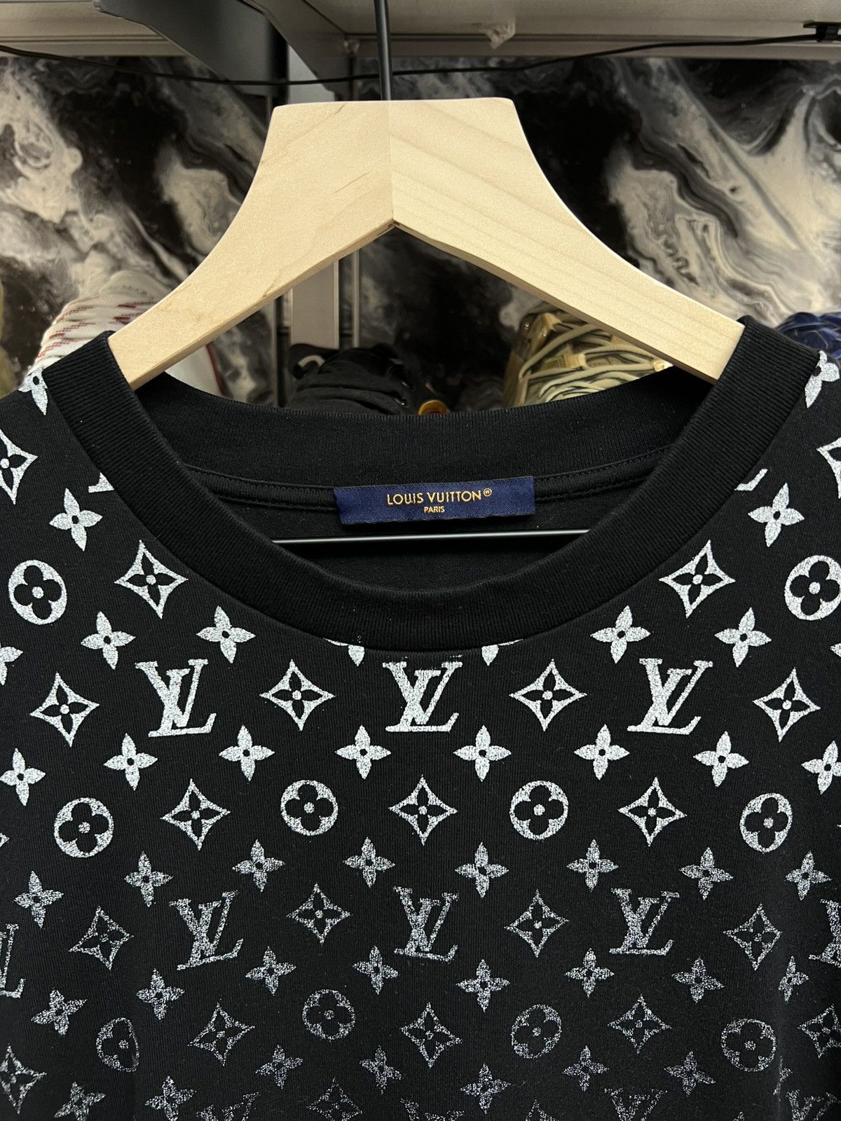 Louis Vuitton Louis Vuitton Gradient Black Tee Size US XL / EU 56 / 4 - 5 Thumbnail