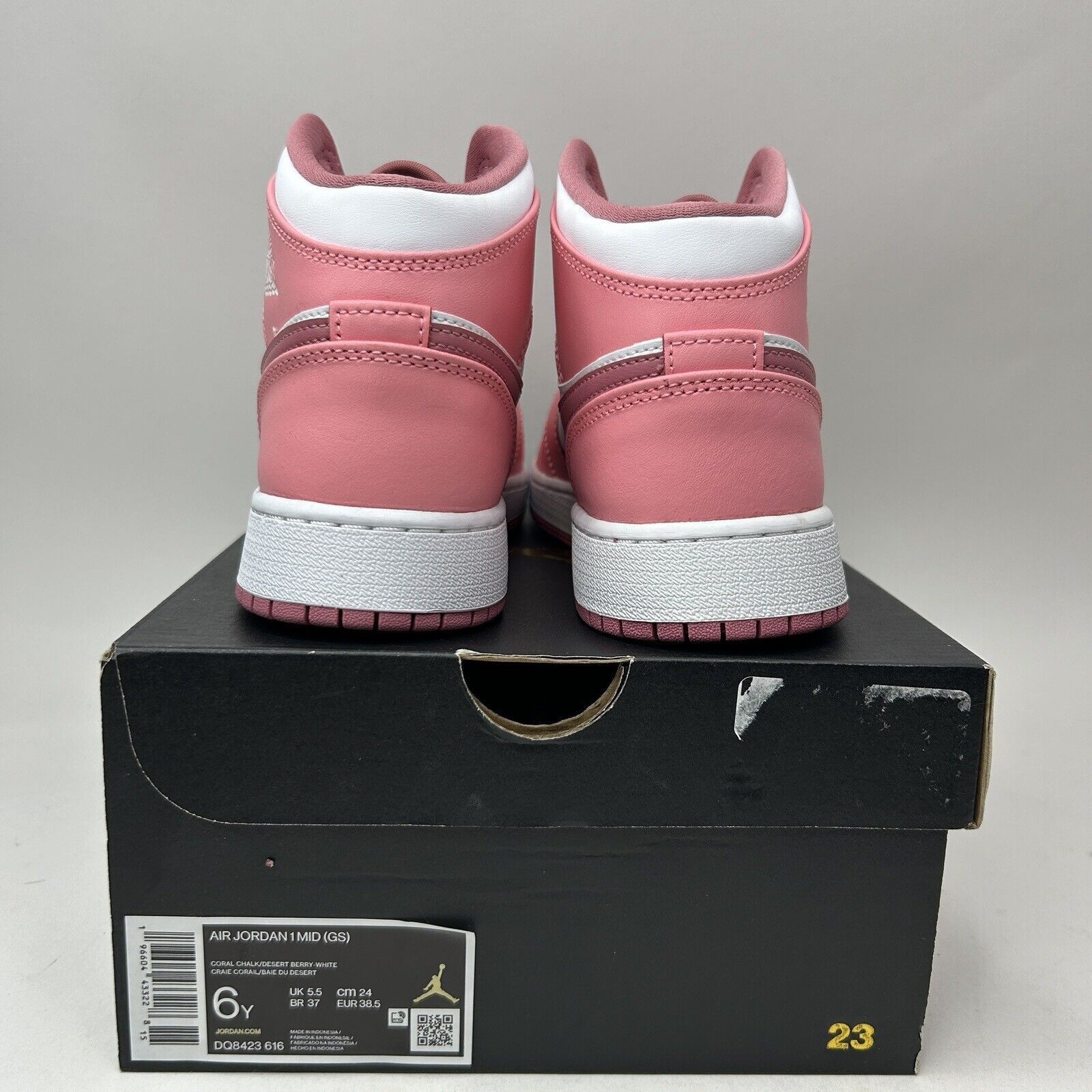 Nike Nike Air Jordan 1 Retro Mid GS “Valentines Day/Coral Pink” Size US 7.5 / IT 37.5 - 4 Thumbnail
