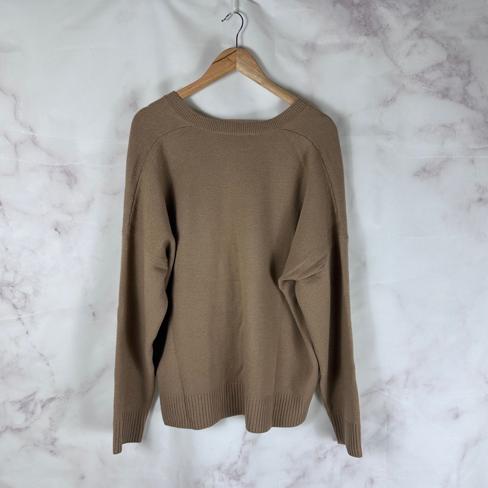 AMI Camel Brown V-Neck Wool & Cashmere Sweater Size US L / EU 52-54 / 3 - 5 Thumbnail