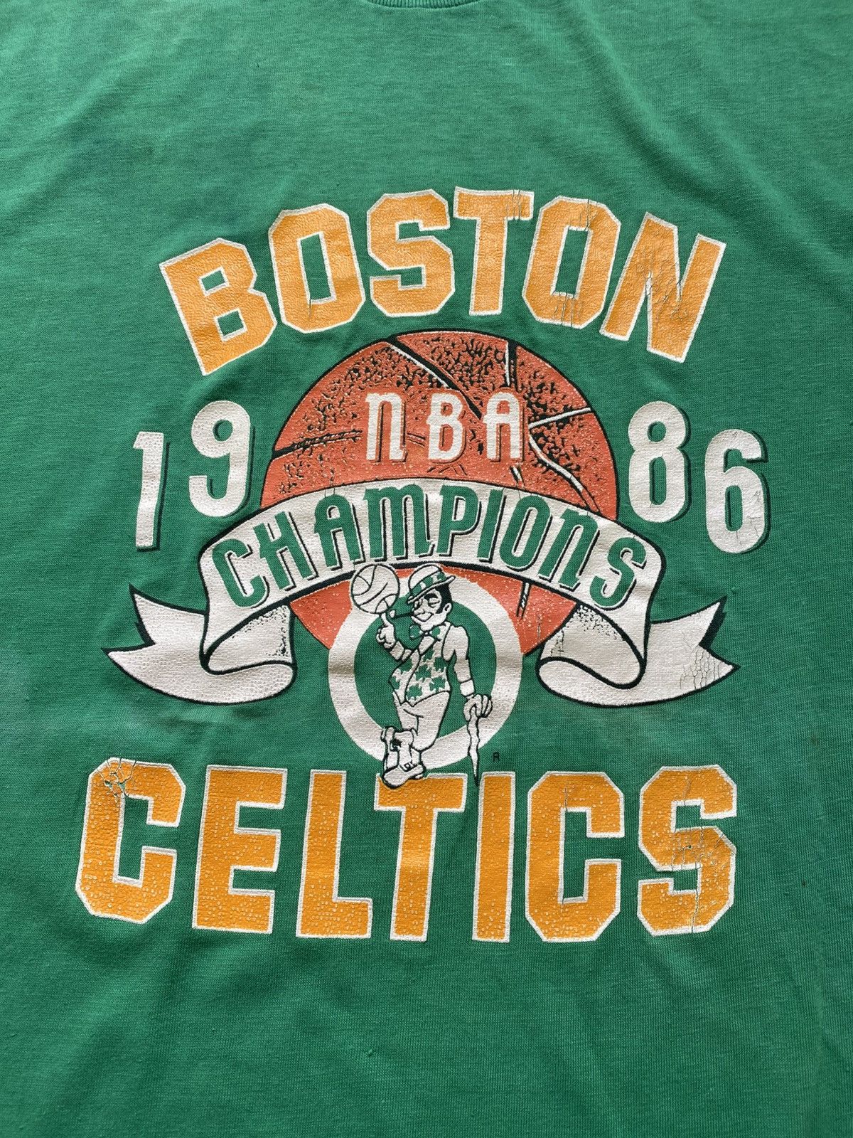 NBA Vintage 1986 Boston Celtics NBA Team Shirt Size US XL / EU 56 / 4 - 5 Thumbnail