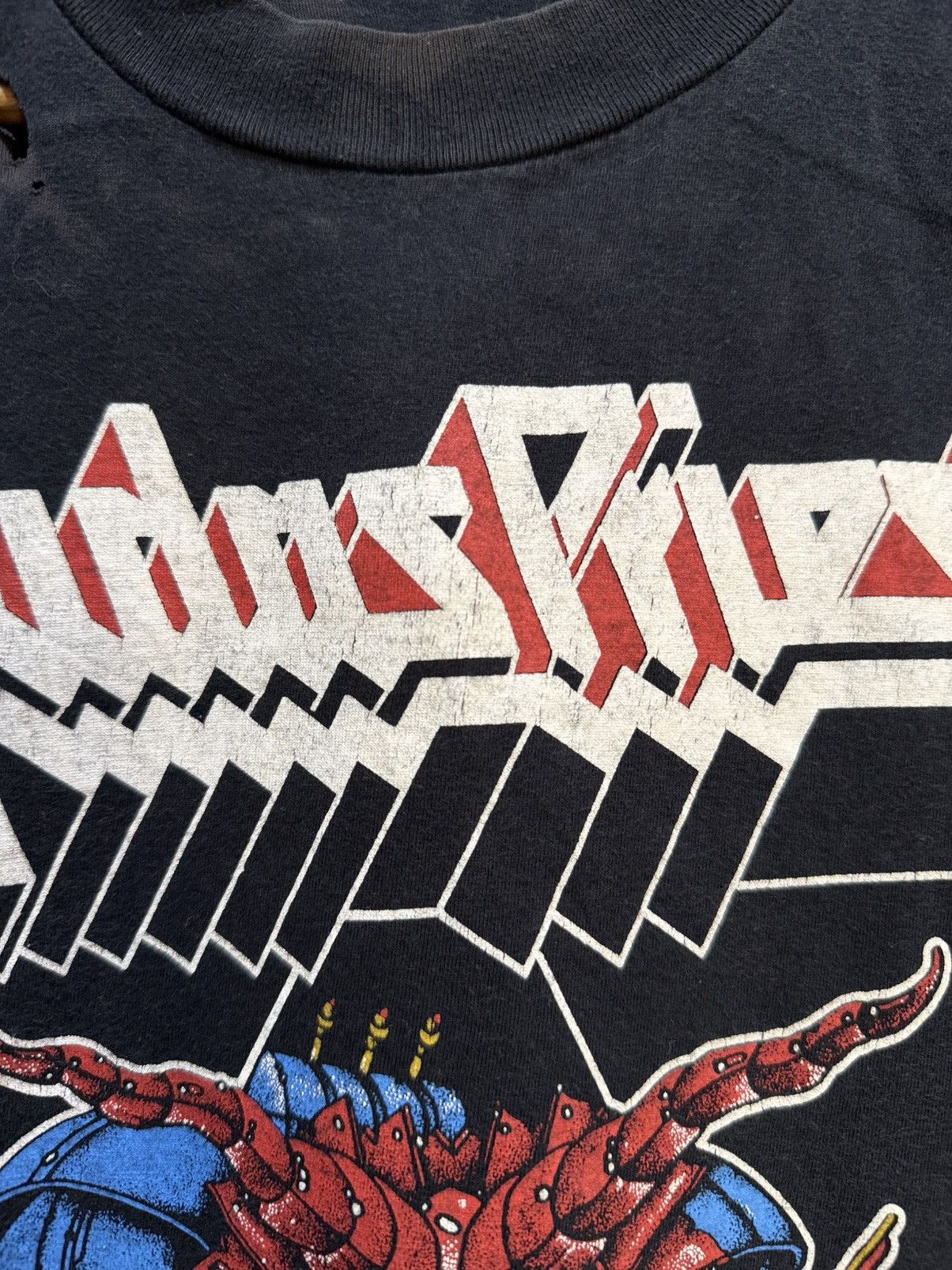 Band Tees Vintage 80s Judas Priest The Metallian Tour Japan Faded Tee Size US M / EU 48-50 / 2 - 6 Thumbnail