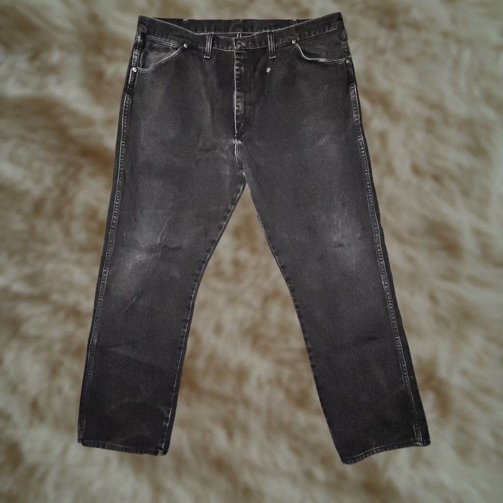 Wrangler VINTAGE Wrangler Jeans Straight Men's 40x29 Black High Rise Distressed 90s USA Logo Buttons Zipper Denim Belt Loops Pocket Size US 40 / EU 56 - 1 Thumbnail