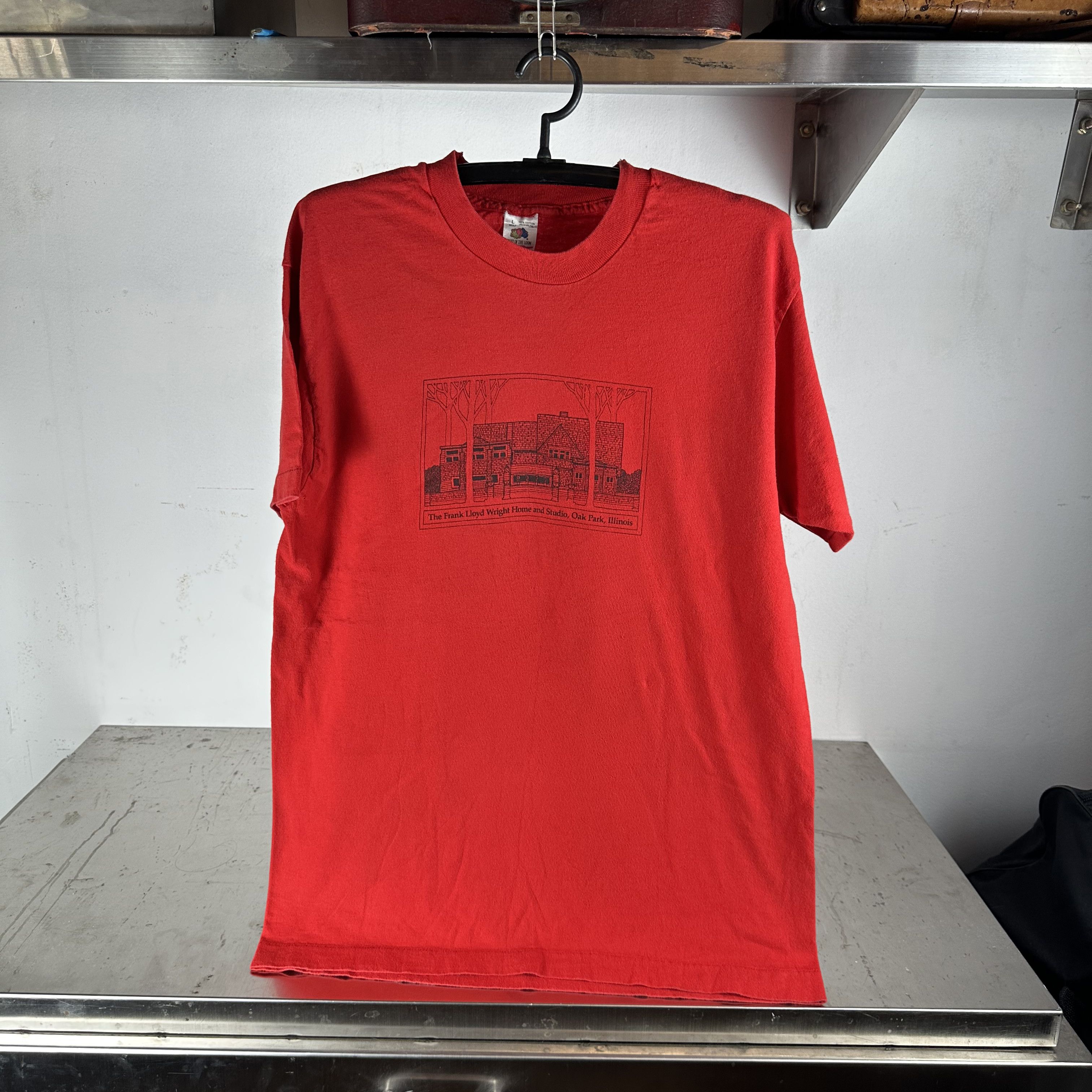 Vintage 90s The Frank Lloyd Wright Home and Studio Graphic T-shirt Size US XL / EU 56 / 4 - 1 Thumbnail