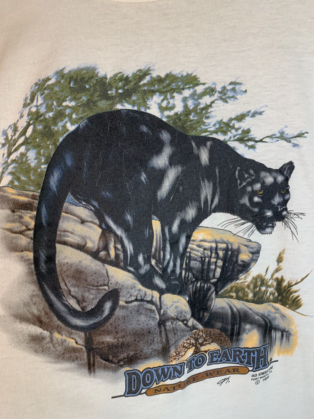 Vintage *RARE* Vintage 1990 3D Emblem Down To Earth Panther T-Shirt Size US XL / EU 56 / 4 - 2 Thumbnail
