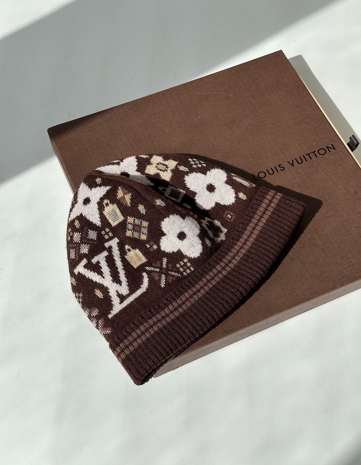 Louis Vuitton LOUIS VUITTON Wool Logo Beanie Hat Monogram Intarsia Brown Size ONE SIZE - 4 Thumbnail