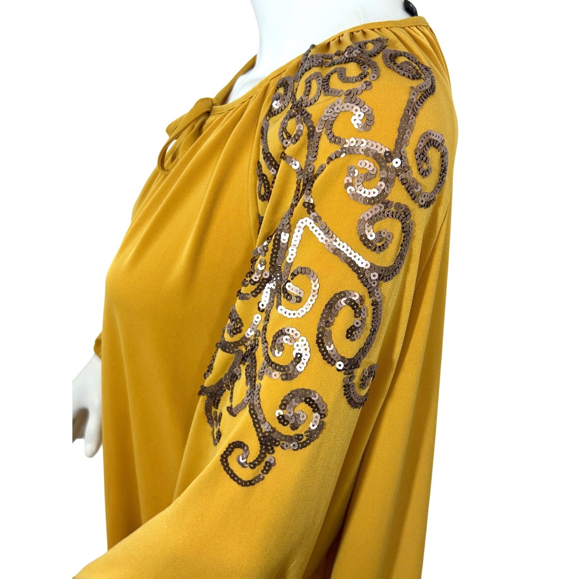 Other Susan Graver Tunic Top Yellow XL Sequined Shoulders Round Ne Size XL / US 12-14 / IT 48-50 - 5 Thumbnail