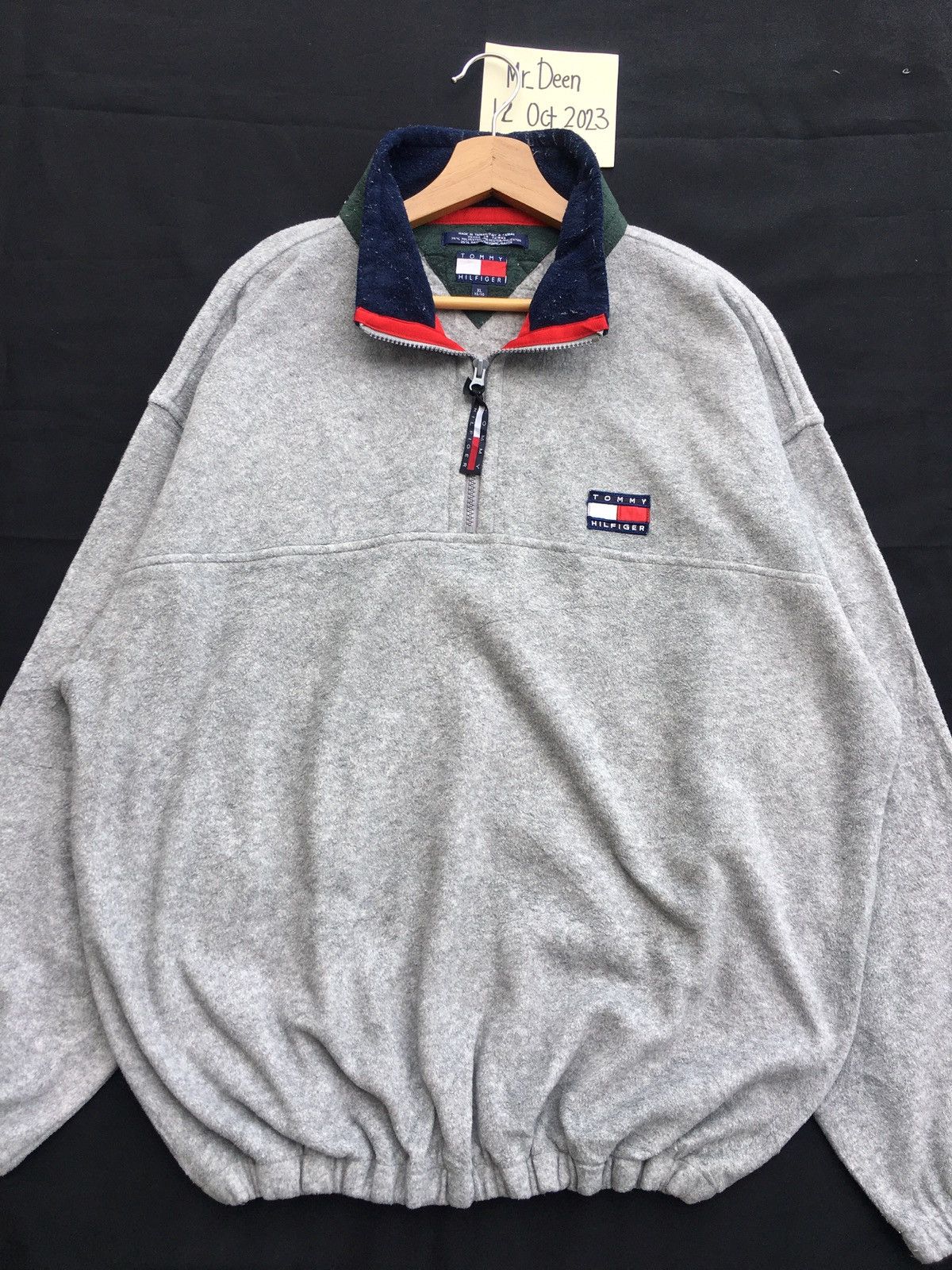 Tommy Hilfiger Rare Vintage 90s Tommy Hilfiger Sweatshirt Size US XL / EU 56 / 4 - 3 Thumbnail