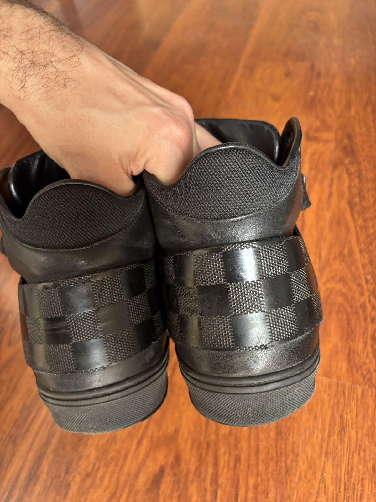 Louis Vuitton Louis Vuitton damier infini hi top leather sneakers Size US 10 / EU 43 - 7 Thumbnail