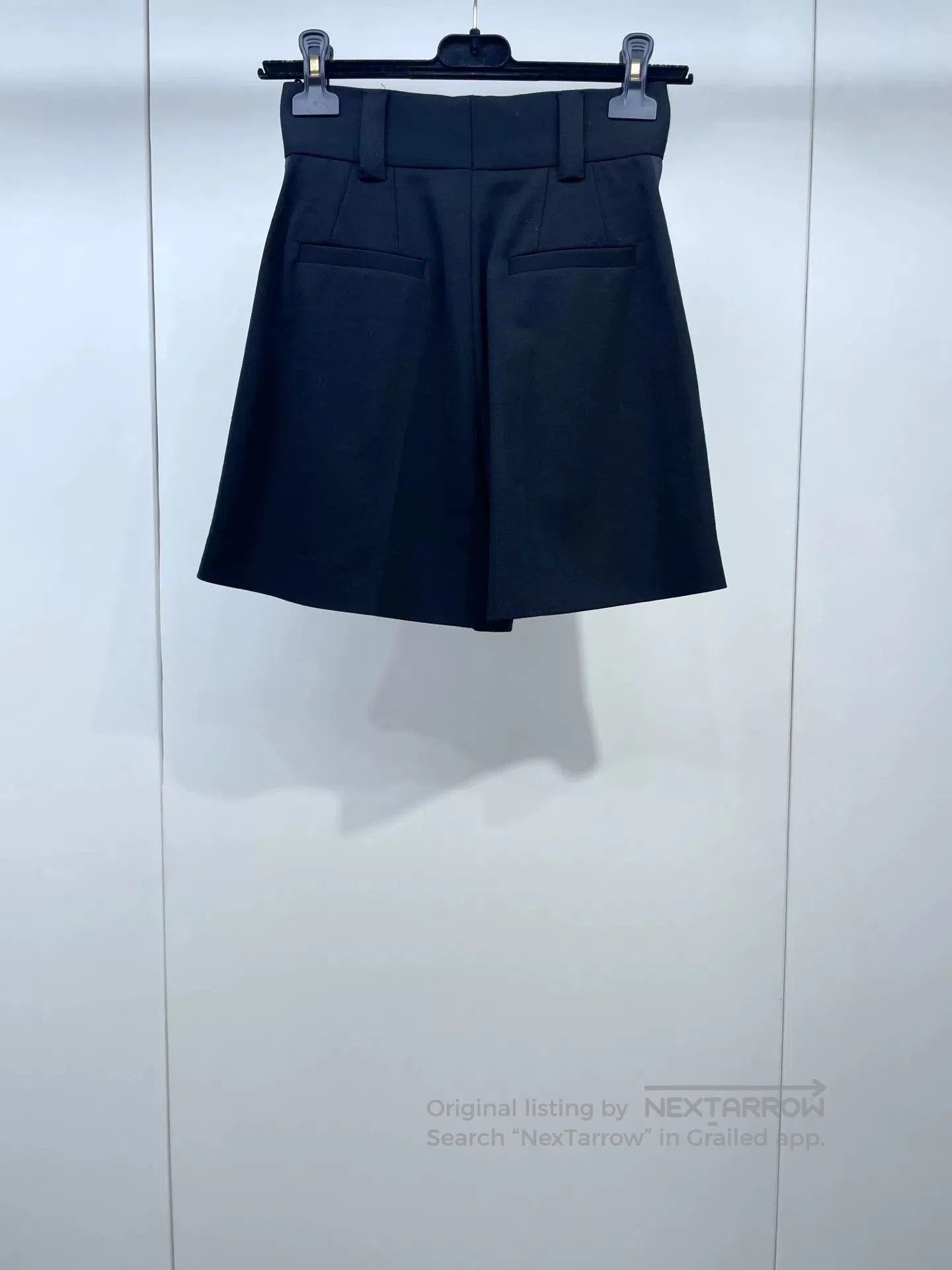 Japanese Brand Miu Miu Black Versatile Shorts. Size 35" - 2 Thumbnail