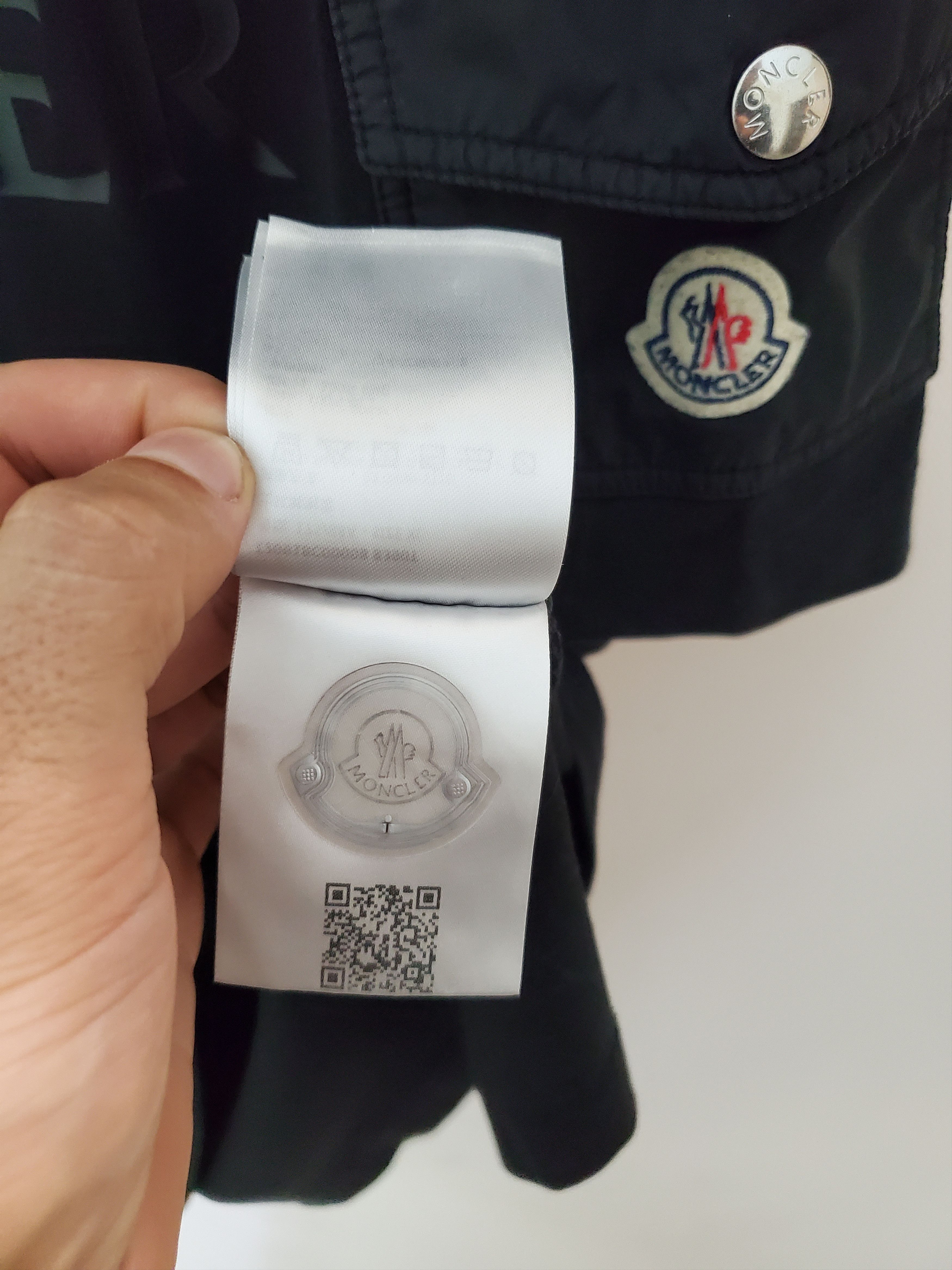 Moncler Moncler laminated-logoT-shirt new condition size L,Xl Size US XL / EU 56 / 4 - 6 Thumbnail