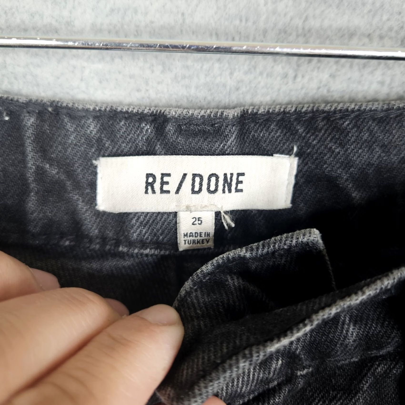 RE/DONE Re/Done Jeans Women’s Dark Wash Cotton 5-Pocket Straight Leg Size 2 Black Denim Vintage? No — Solid Brown? (No) Size 26" / US 2 / IT 38 - 7 Thumbnail