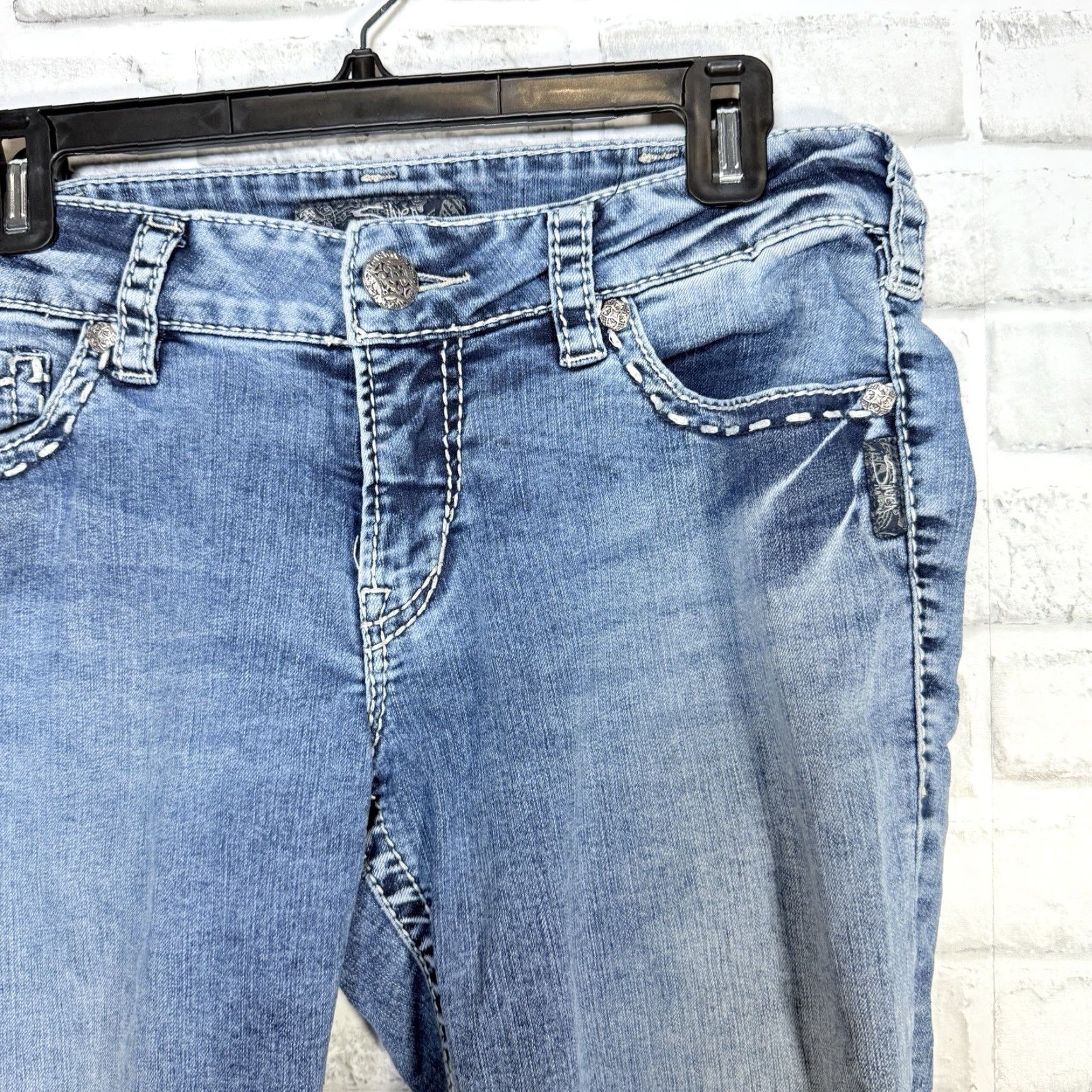 Silver Jeans Co. VINTAGE Silver Jeans Co Suki Capri Jeans Womens Size 31 Blue Metal Theme Size 24" / US 00 / IT 34 - 2 Thumbnail