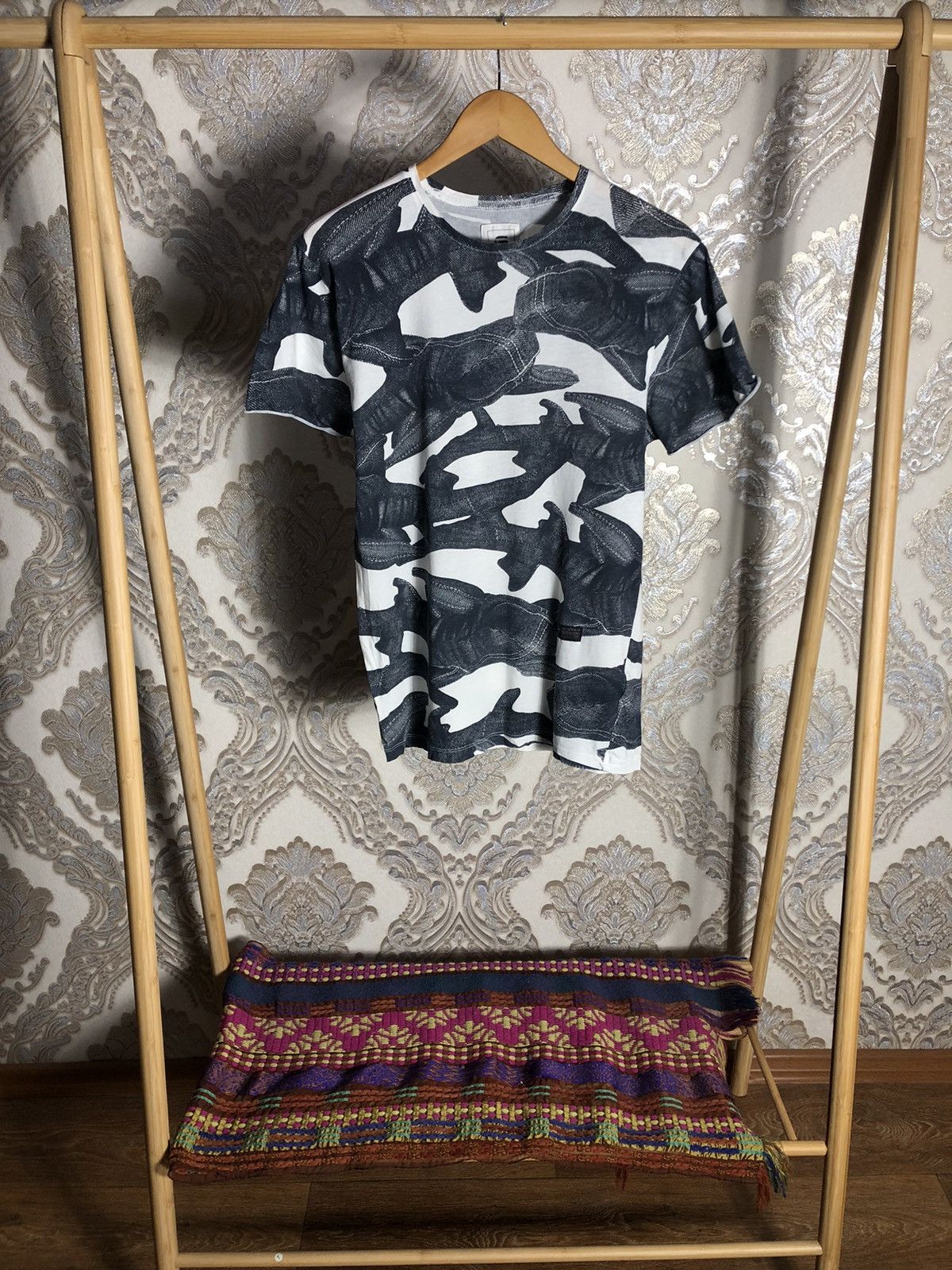 G-Star × Vintage VERY RARE G STAR RAW SHARKS DESIGNER T-SHIRT JAPAN STYLE Y2K Size US M / EU 48-50 / 2 - 1 Thumbnail