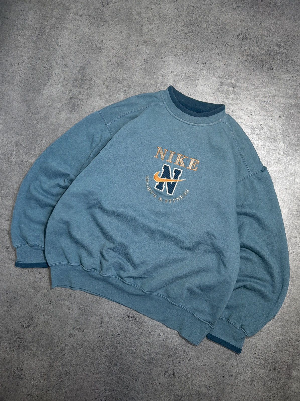 Nike Nike 90s retro sweatshirt crewneck rare Size US L / EU 52-54 / 3 - 1 Thumbnail